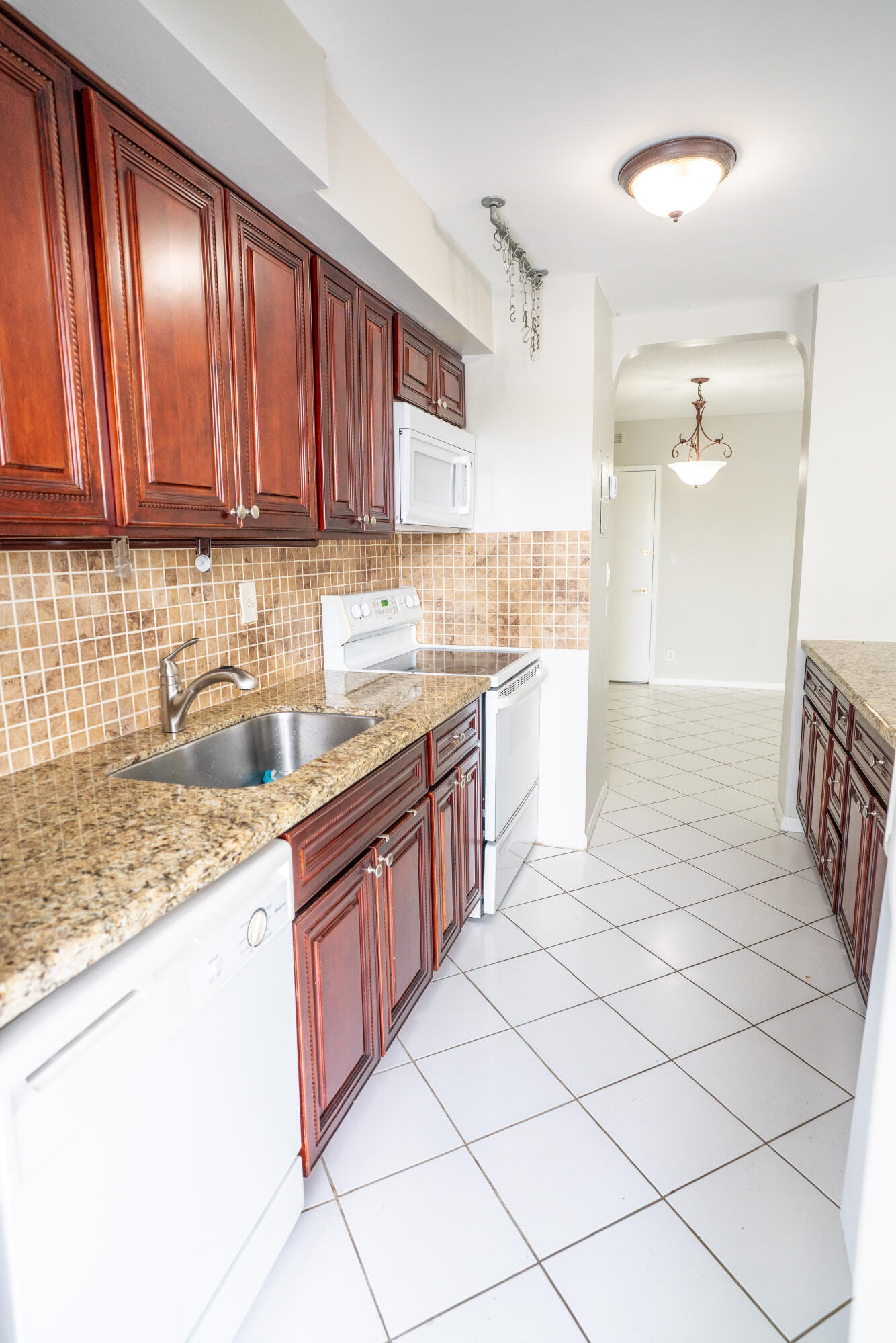 2701 N Ocean Boulevard 2b Property Photo 36