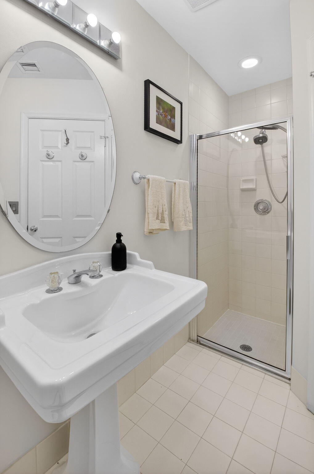 11590 Creekside Drive Property Photo 13