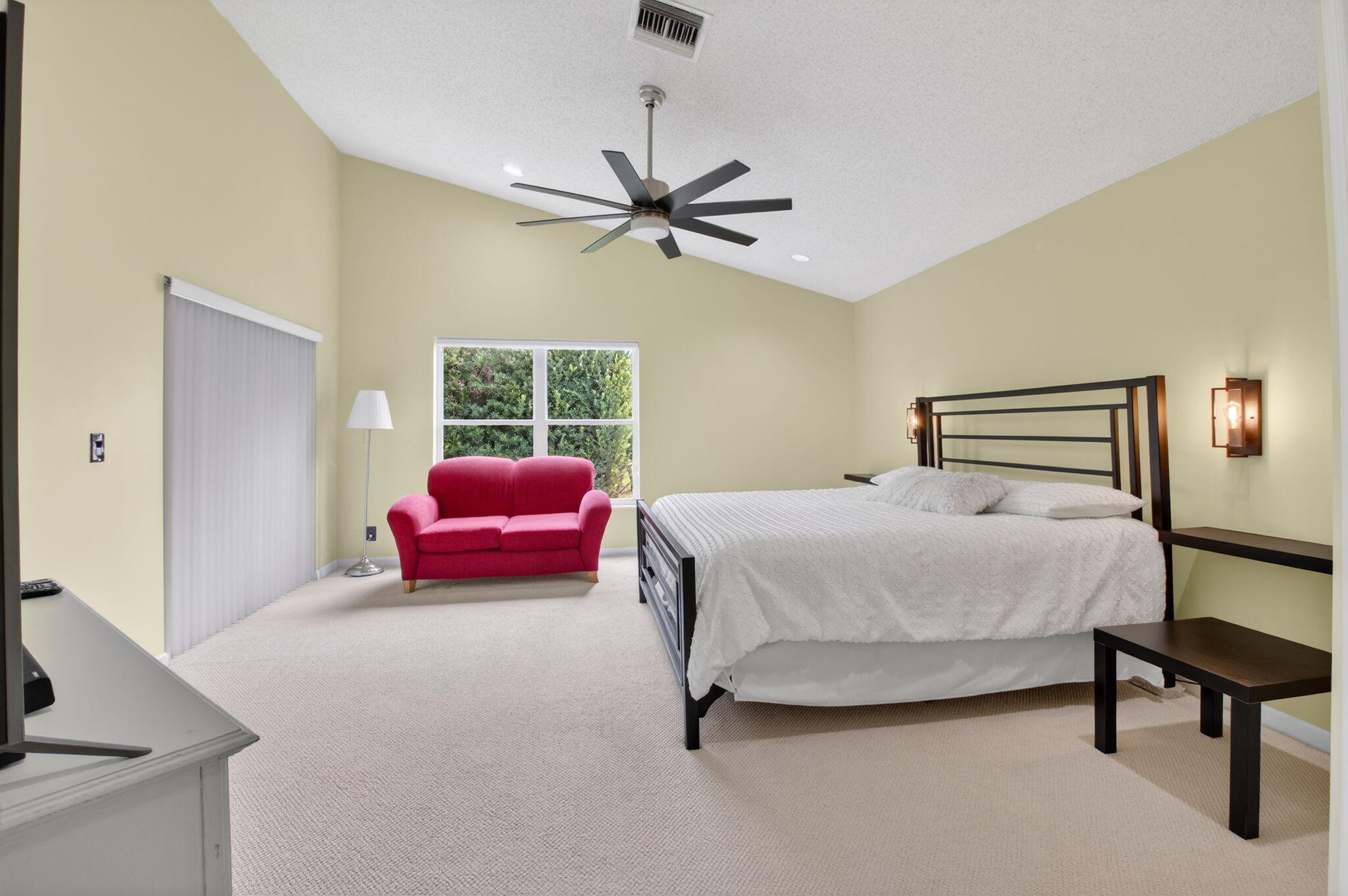 11590 Creekside Drive Property Photo 16