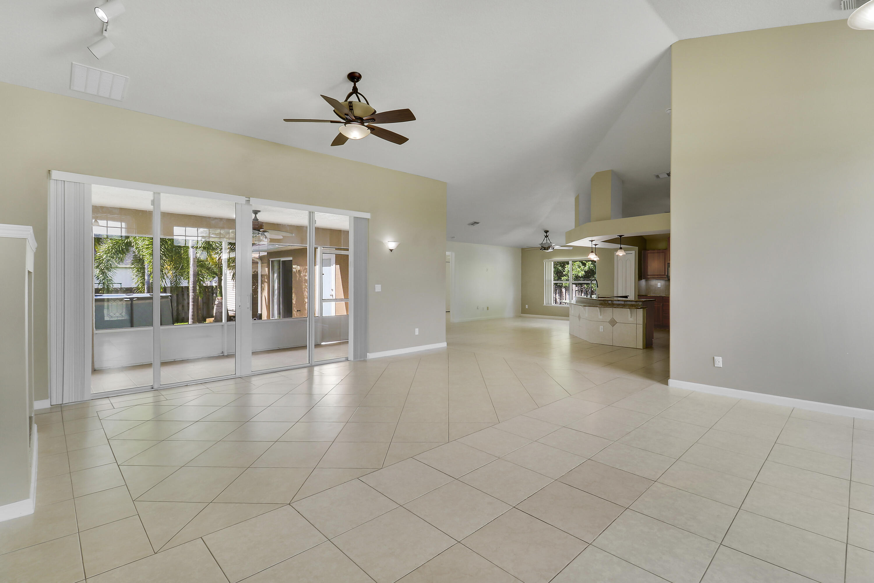 1114 Sw Kalevala Drive Property Photo 8