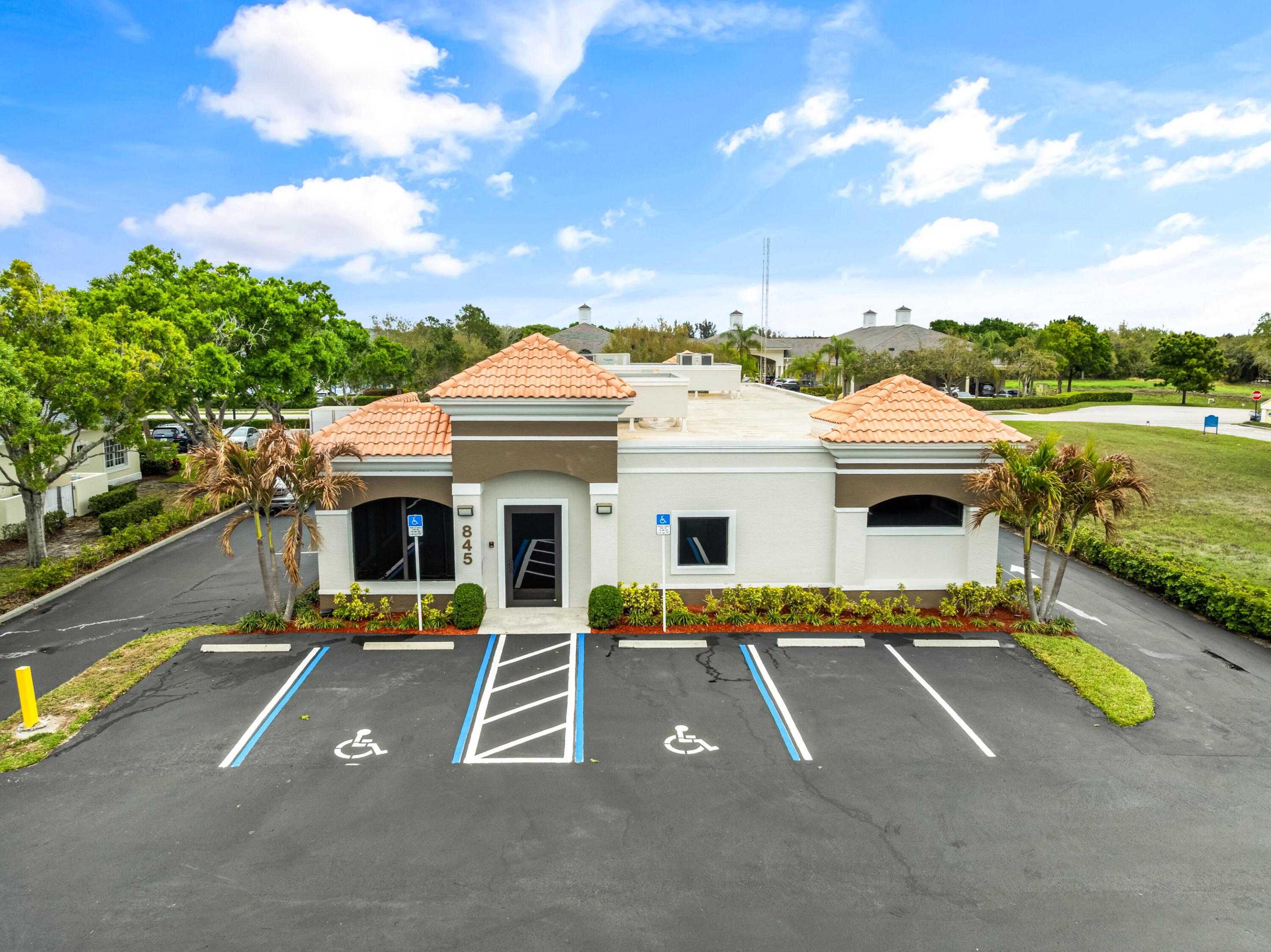 845 37th Place Property Photo 1