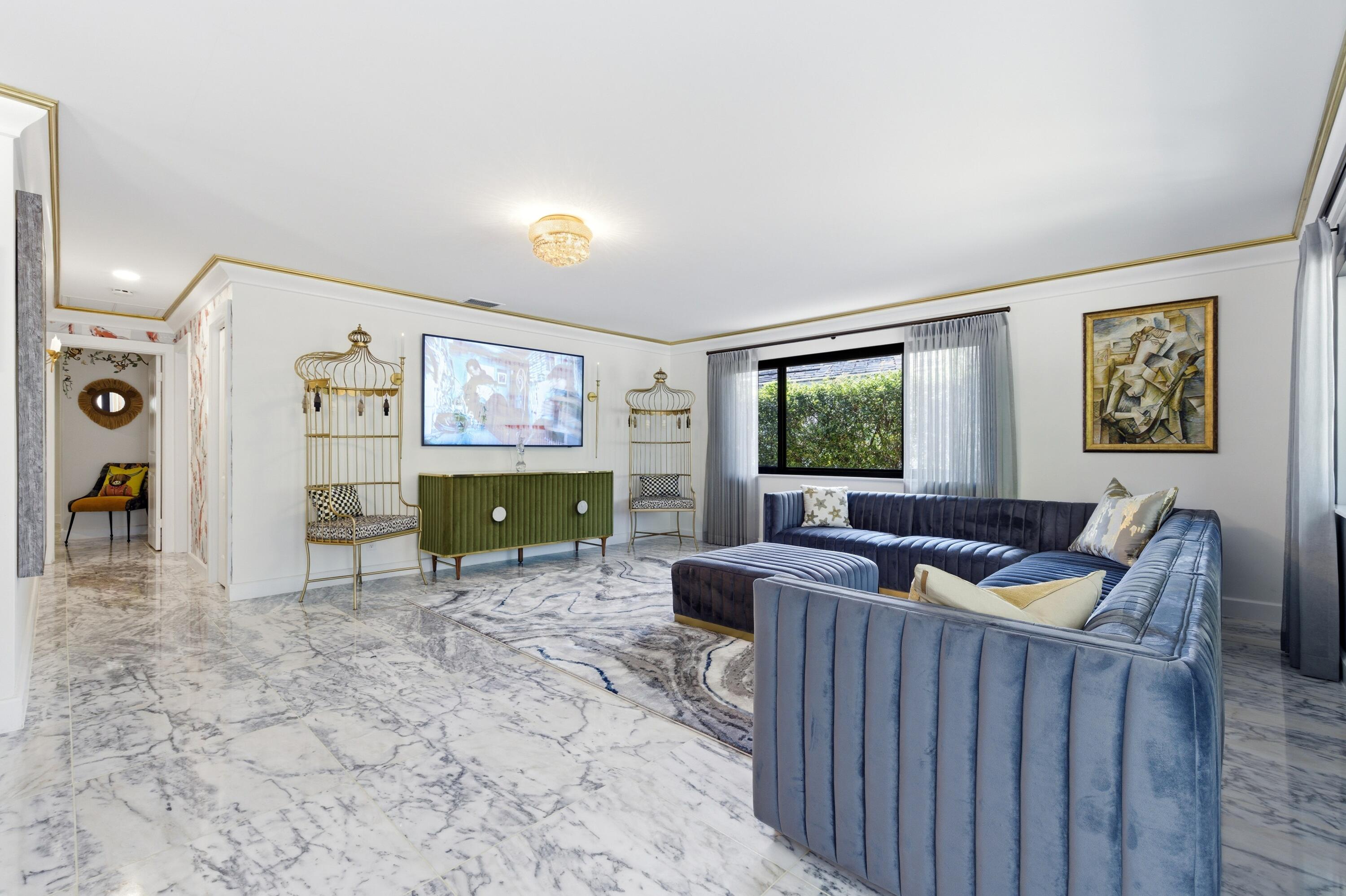 702 S Atlantic Drive Property Photo 4