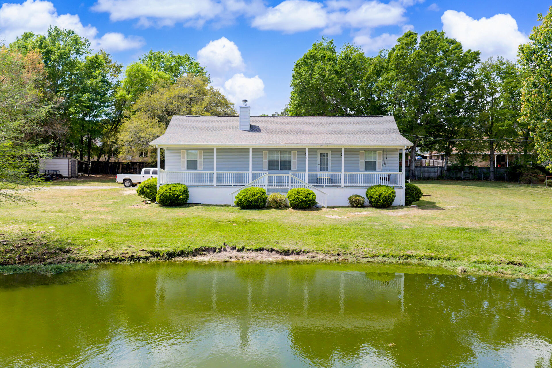 7327 Glidden Lane Property Photo 4