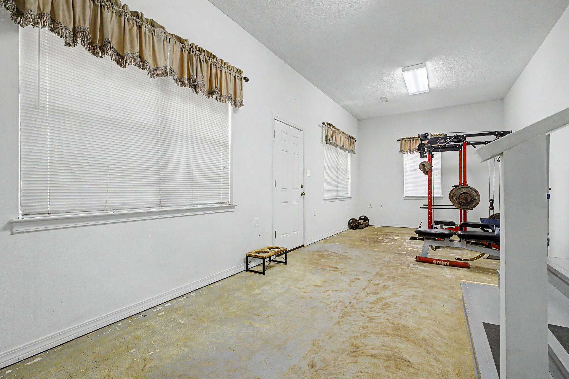 7327 Glidden Lane Property Photo 12