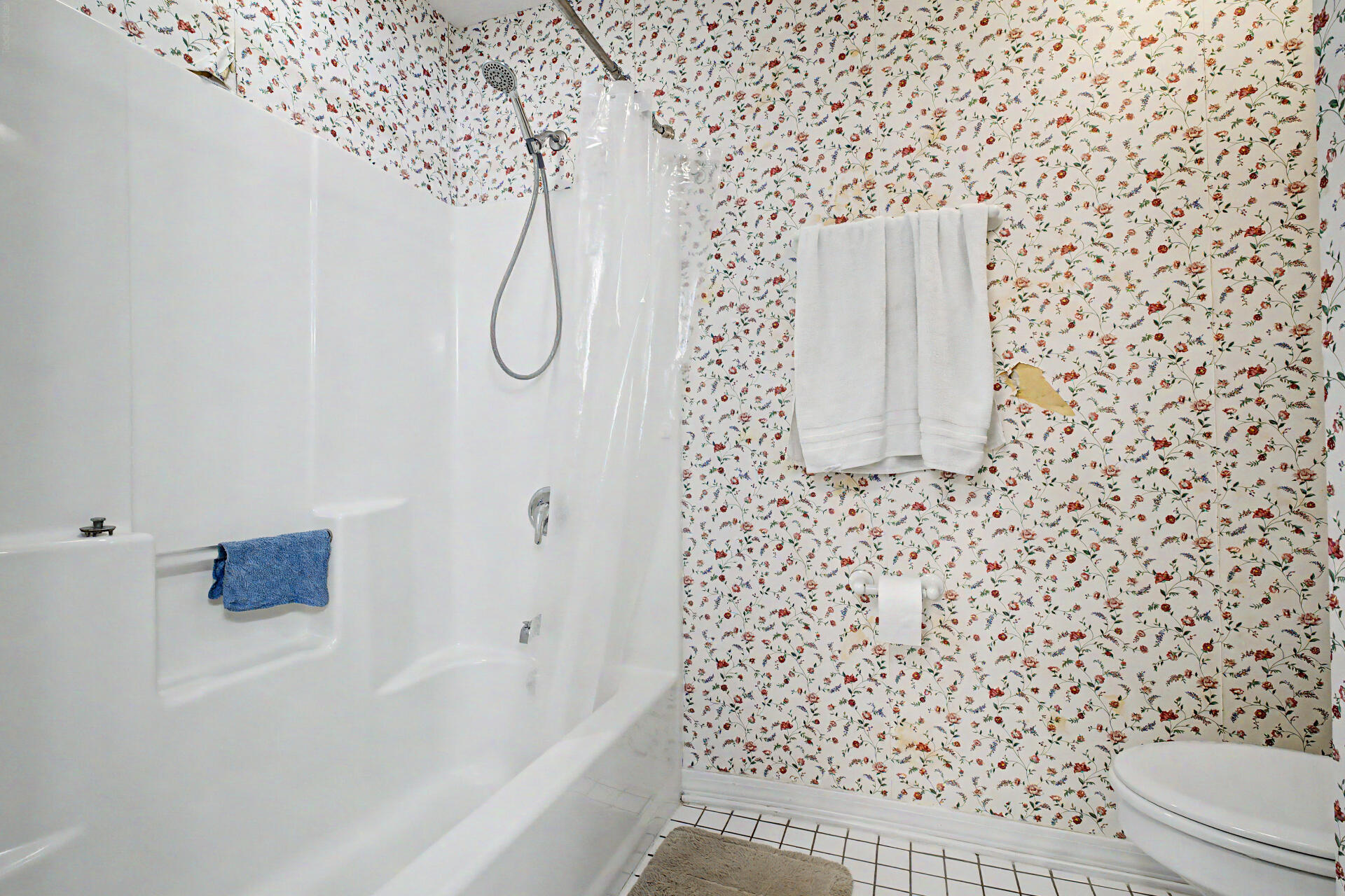 7327 Glidden Lane Property Photo 13