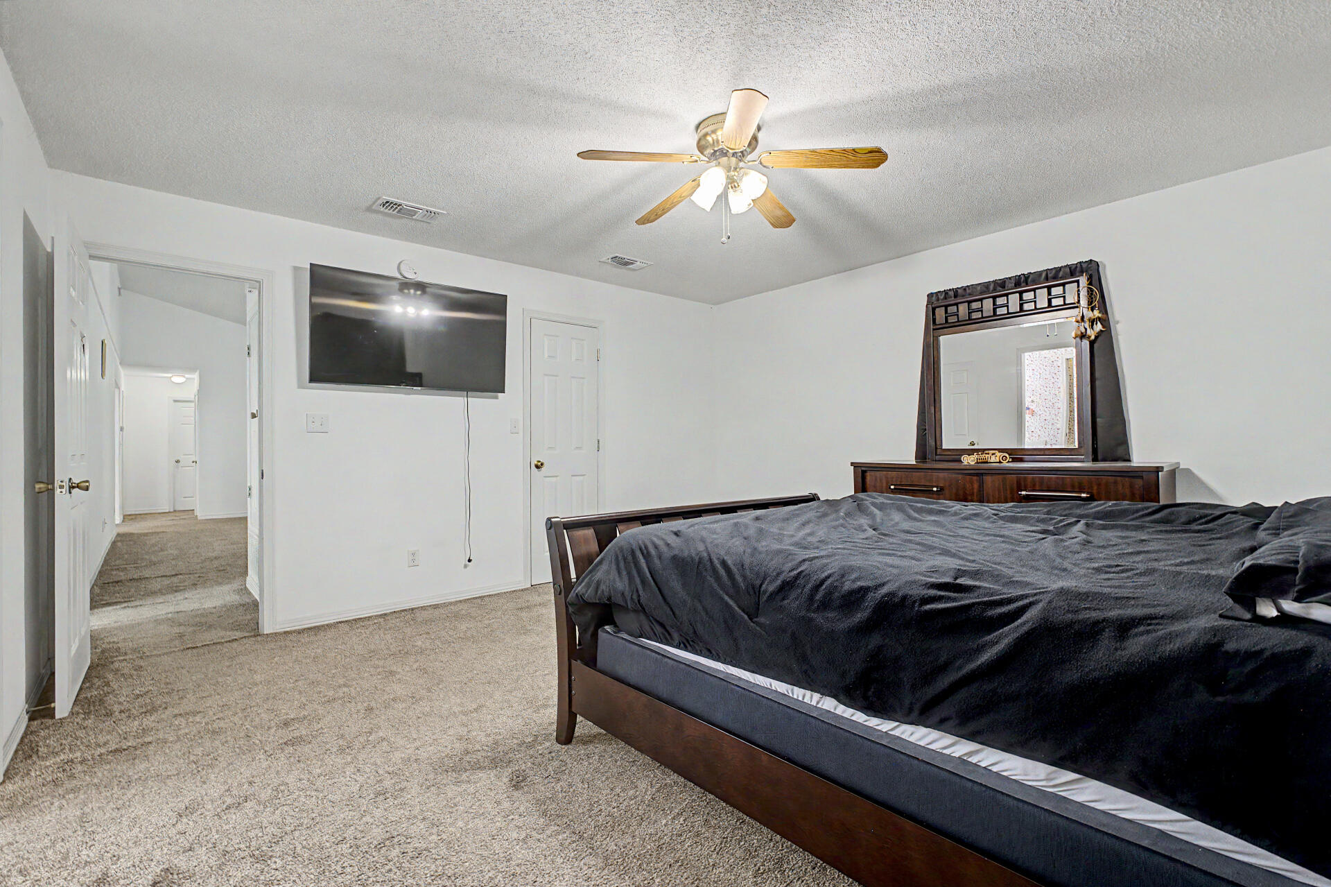 7327 Glidden Lane Property Photo 18