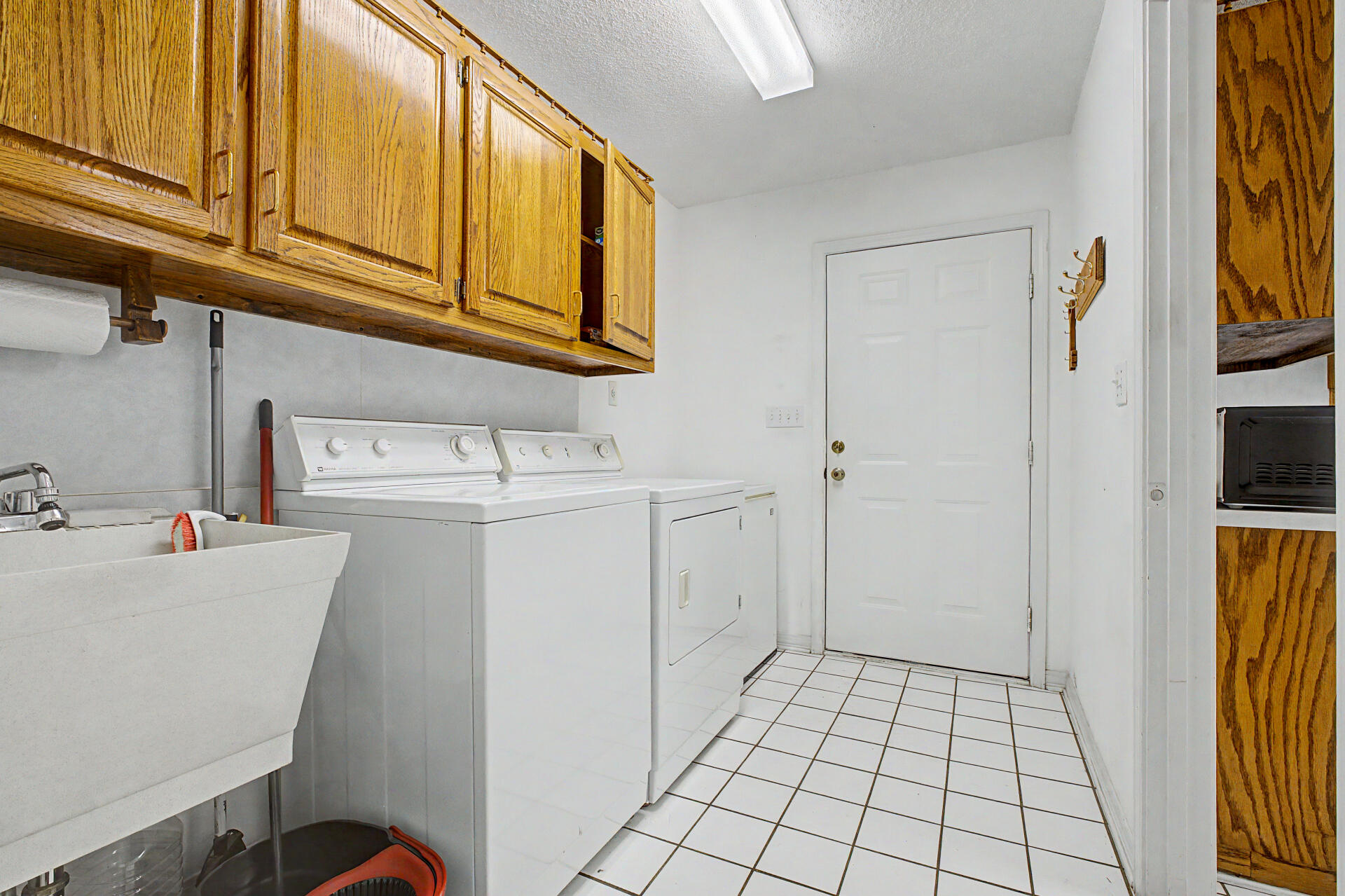 7327 Glidden Lane Property Photo 21