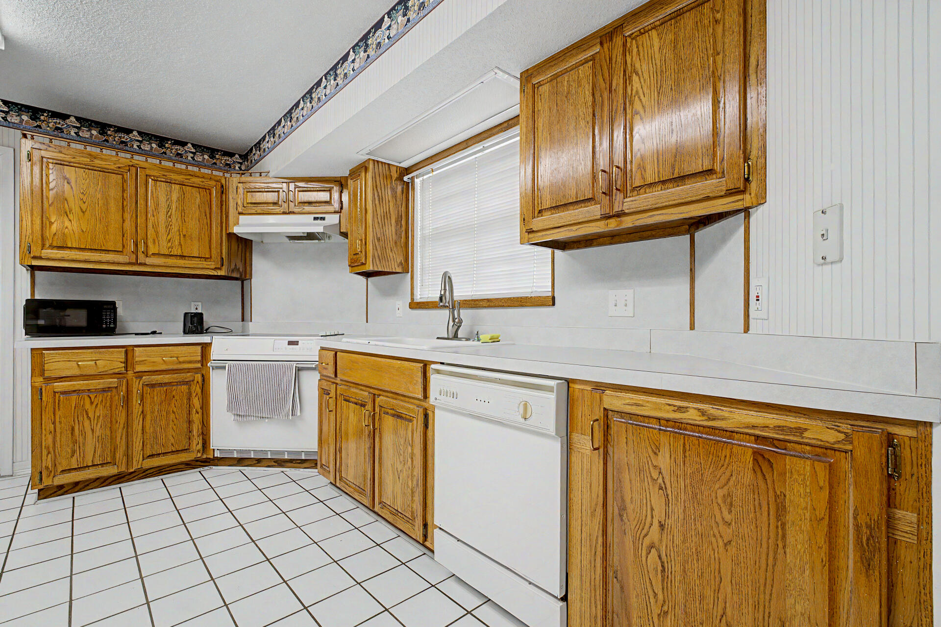 7327 Glidden Lane Property Photo 24
