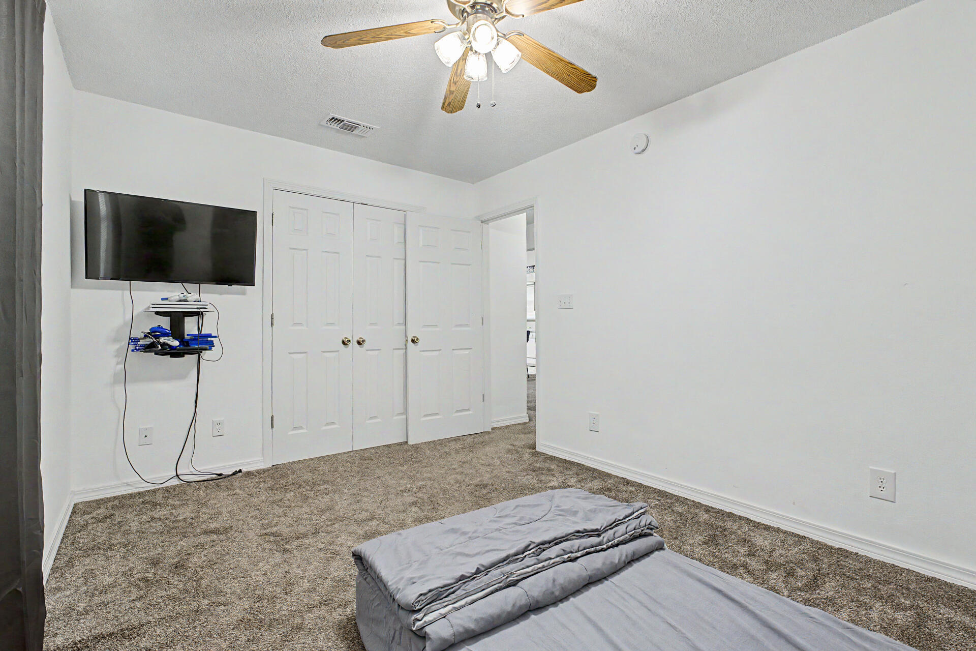 7327 Glidden Lane Property Photo 28