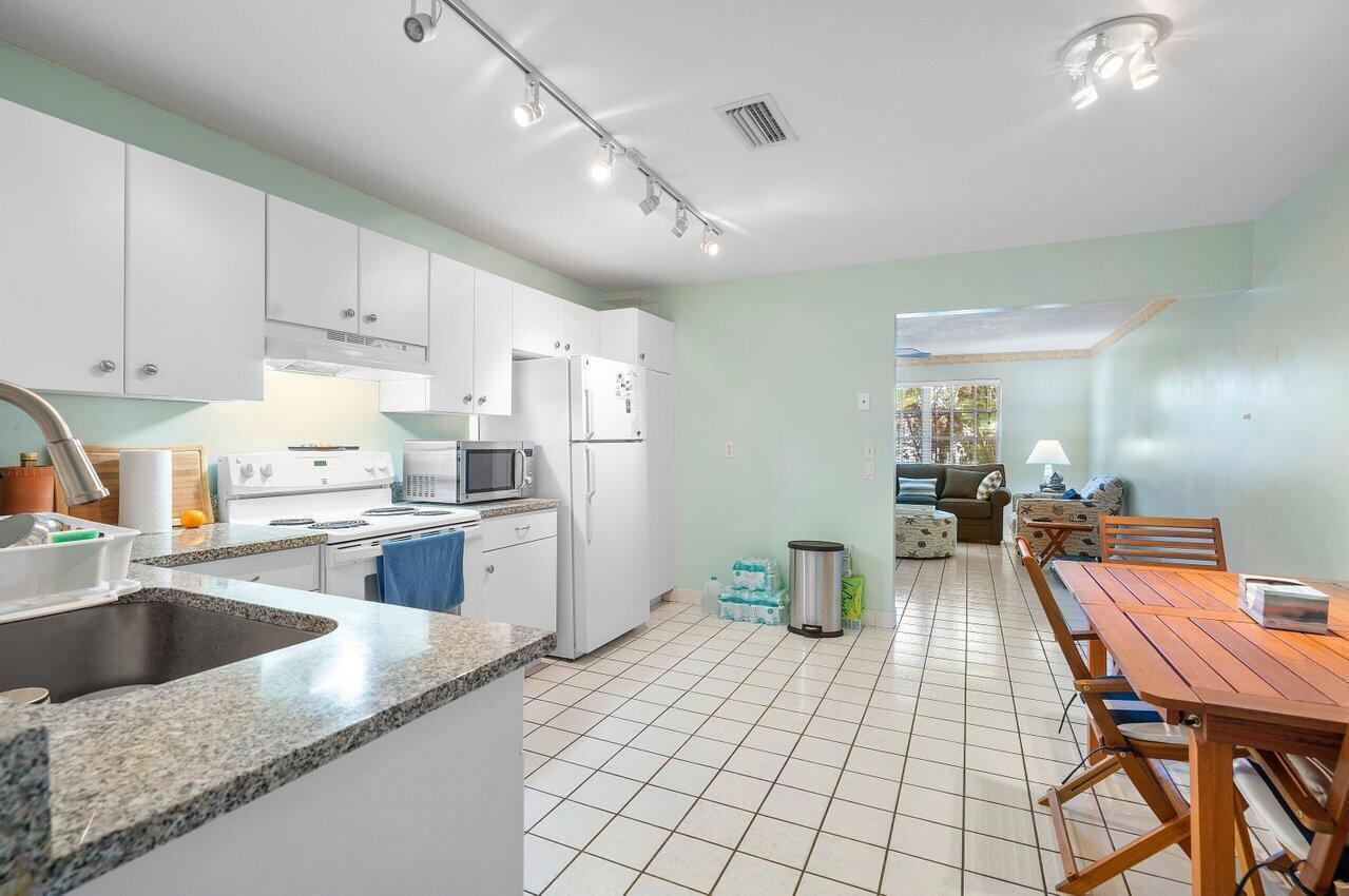 13 Sailfish Lane Property Photo 7