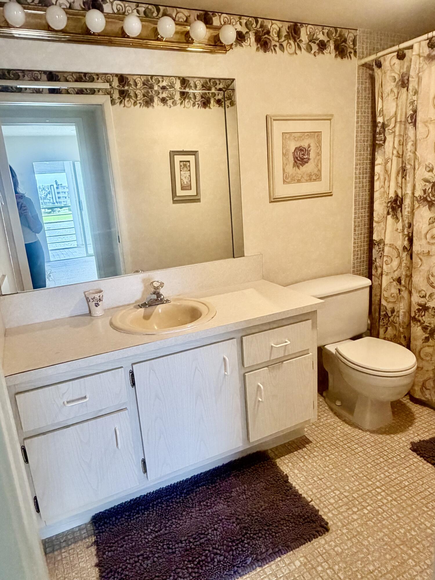 3035 Rexford Property Photo 5