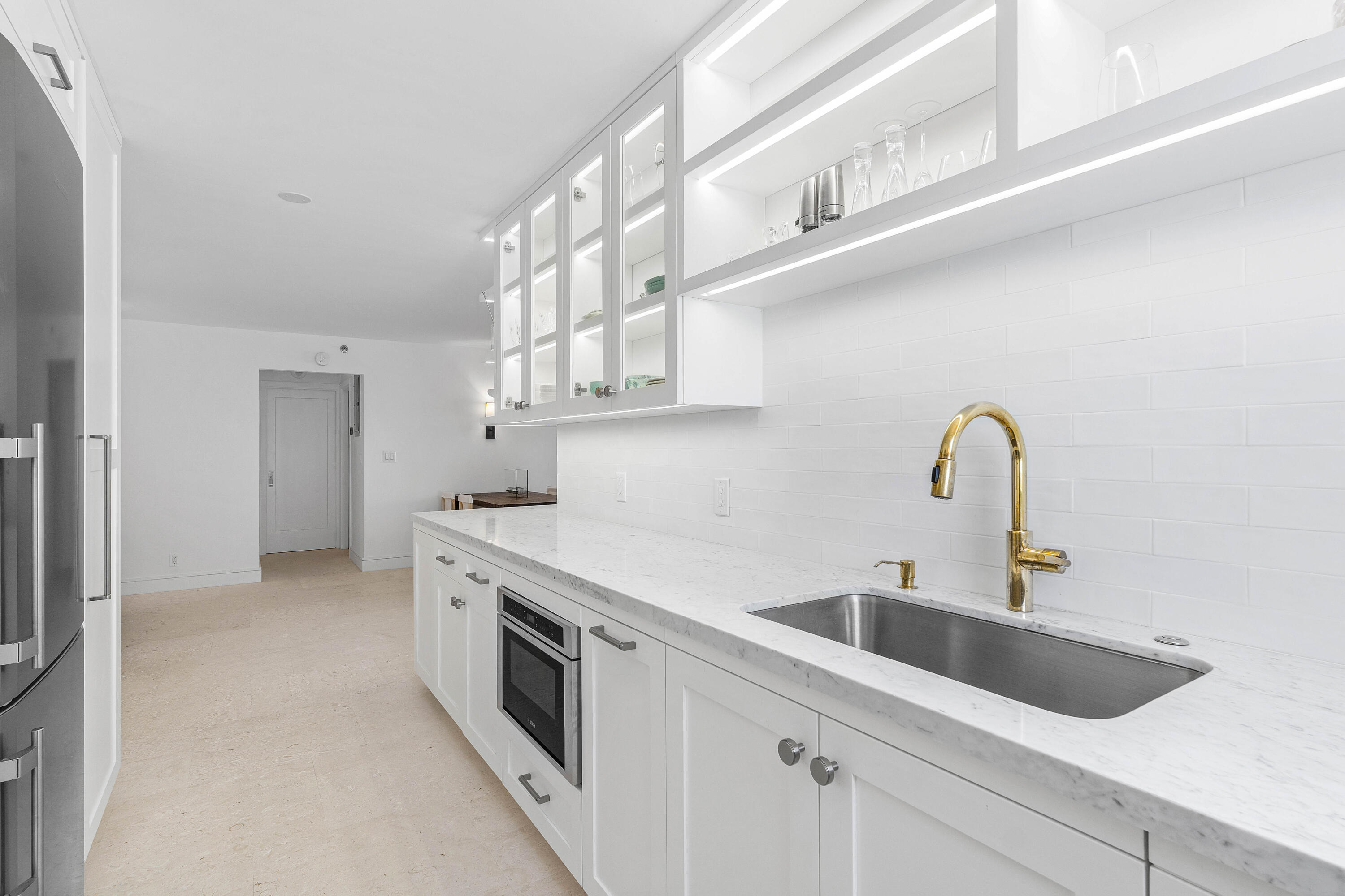 3301 S Ocean Boulevard 810 Property Photo 11