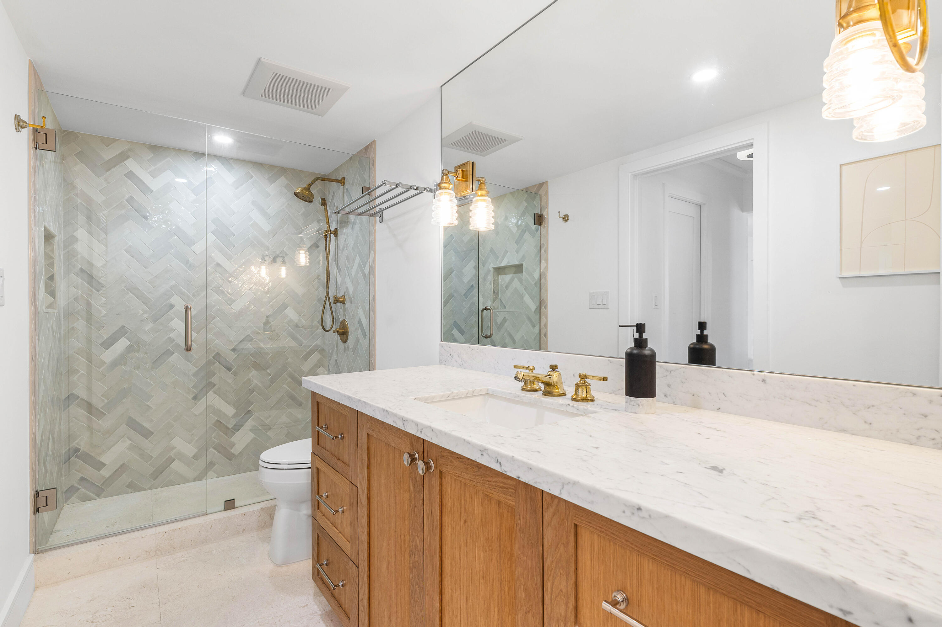 3301 S Ocean Boulevard 810 Property Photo 19