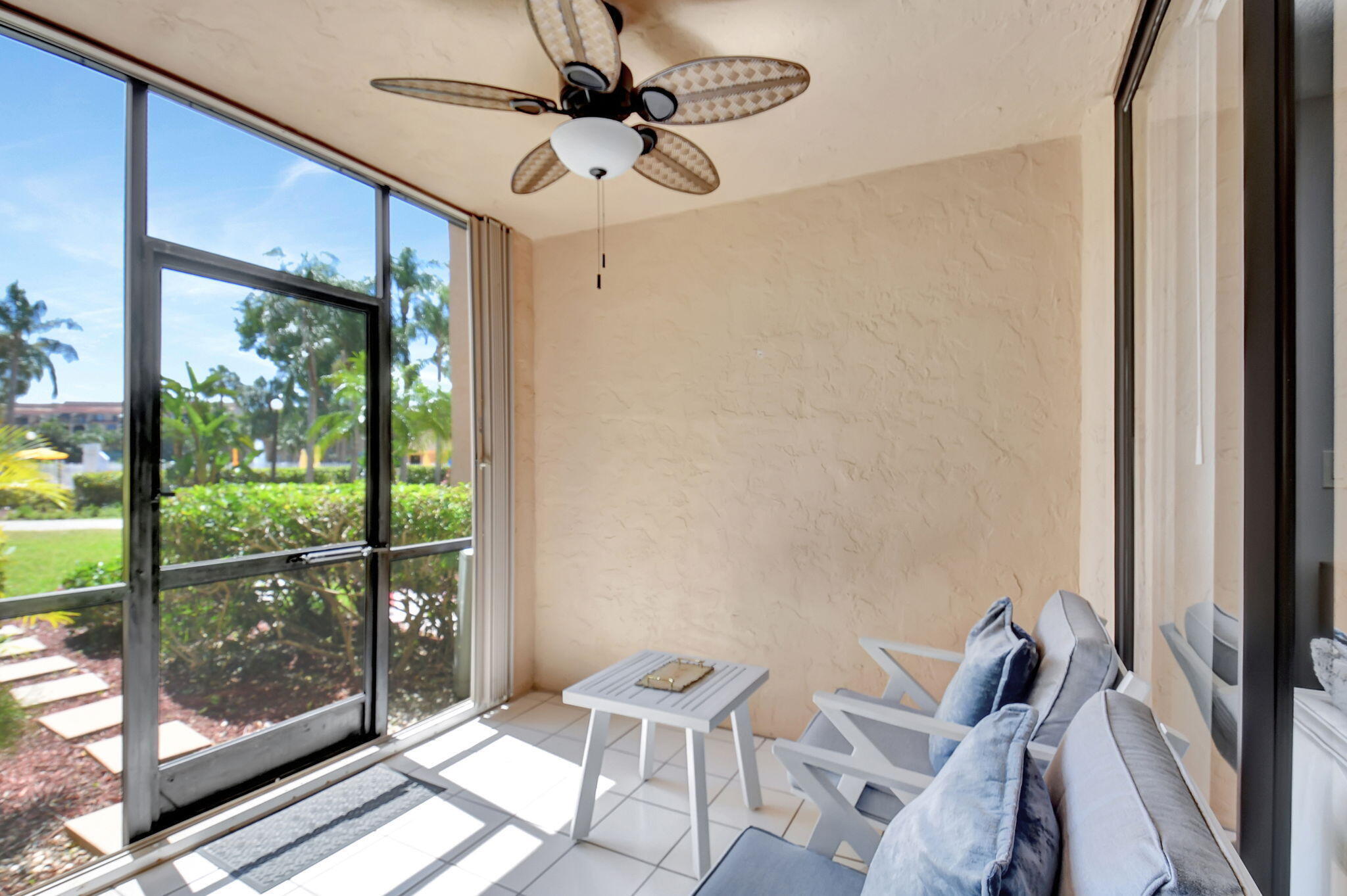 2255 Lindell Boulevard 4103 Property Photo 19