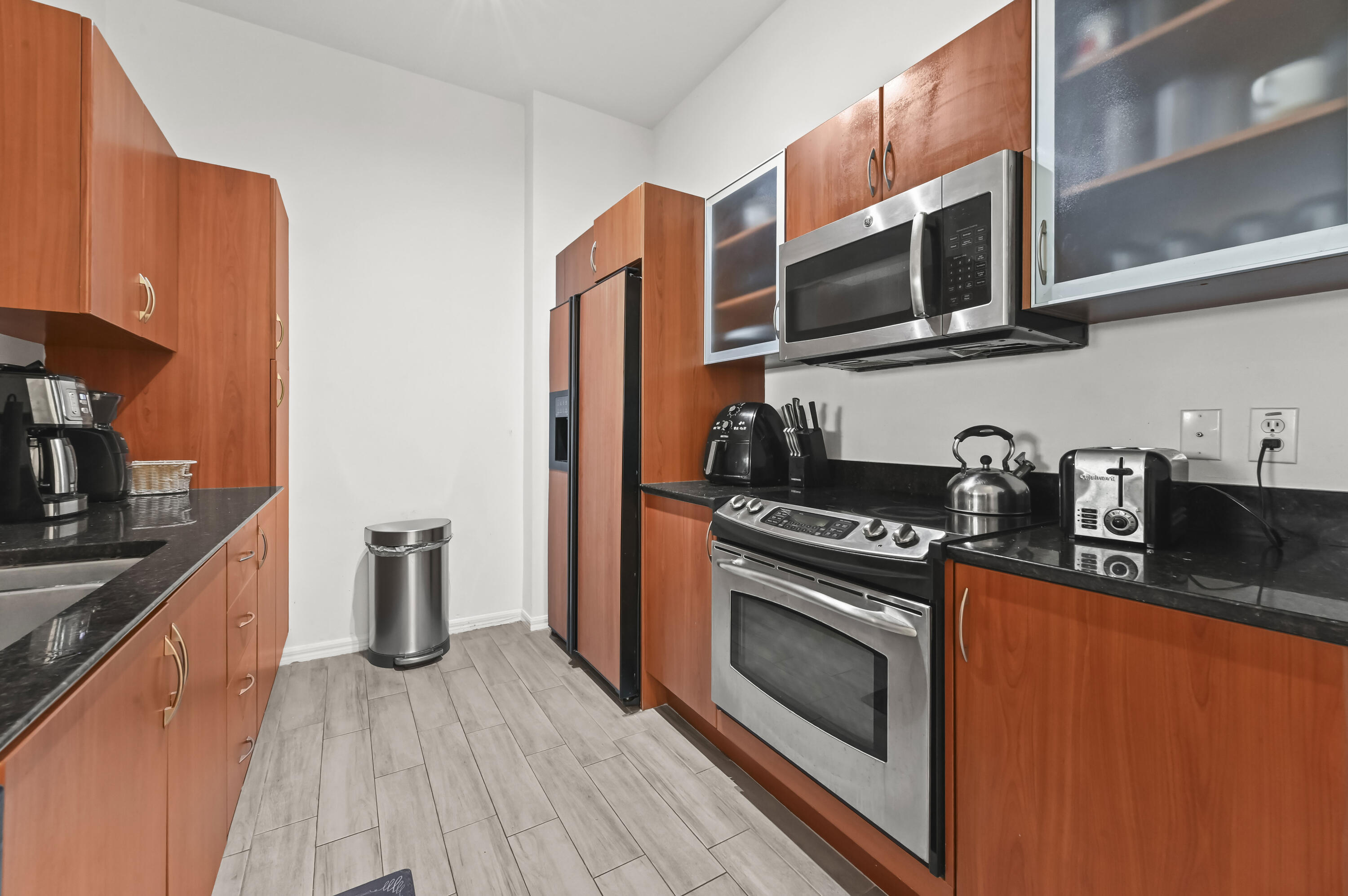 804 E Windward Way #122 Property Photo 6