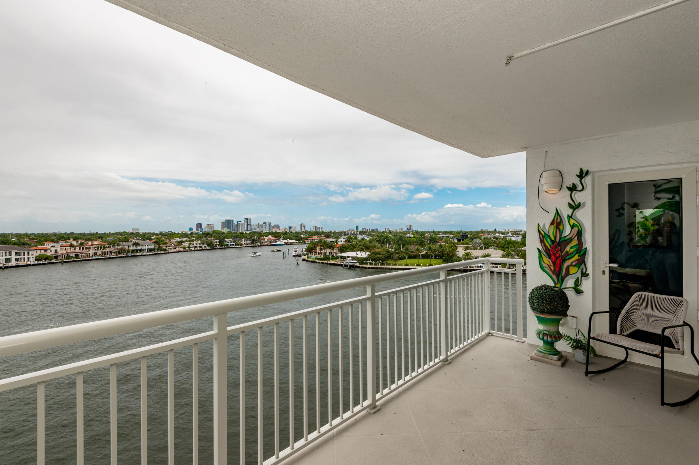 511 Bayshore Drive 707 Property Photo 1
