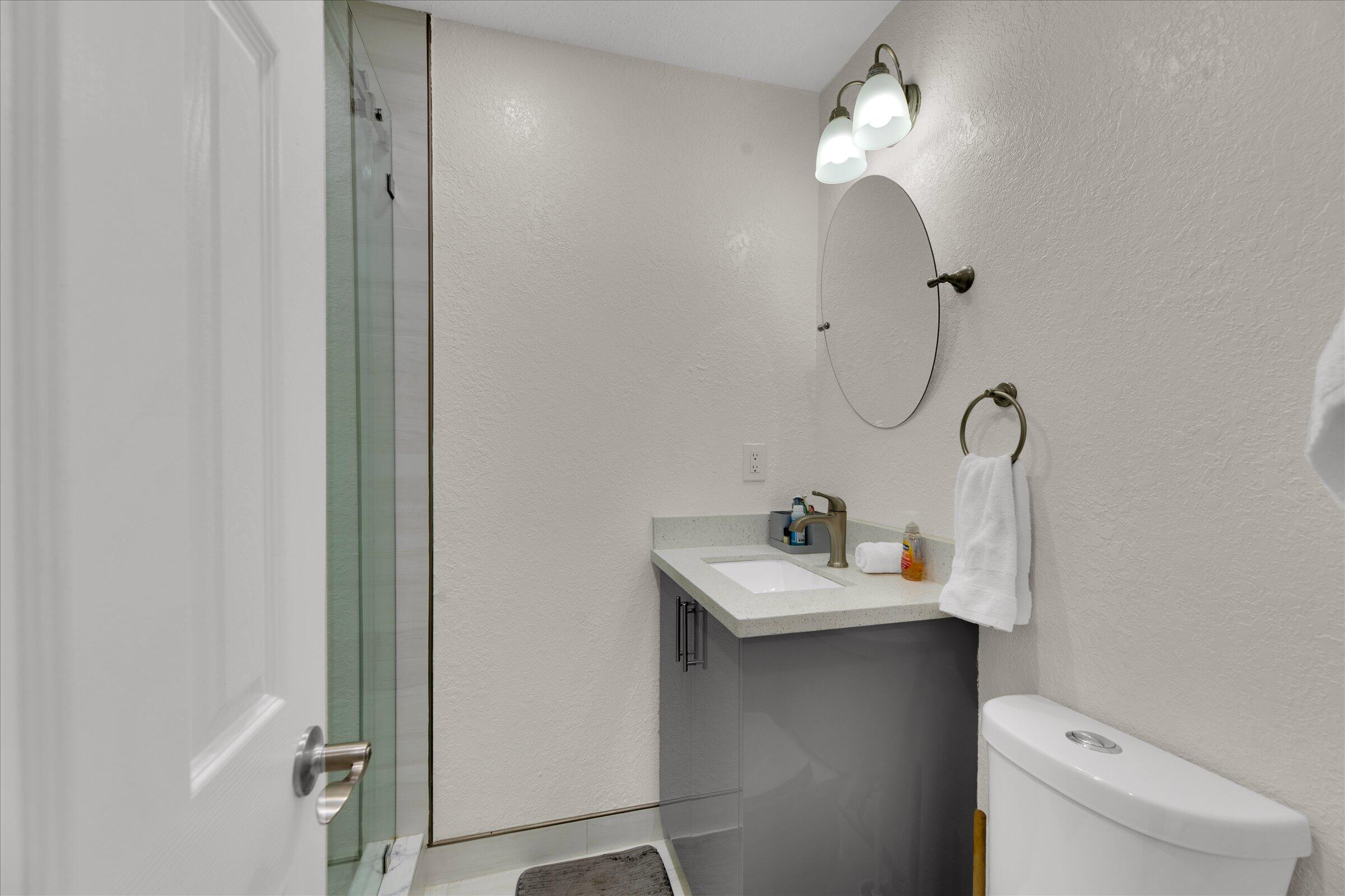 2633 Ne 3rd Avenue Property Photo 44