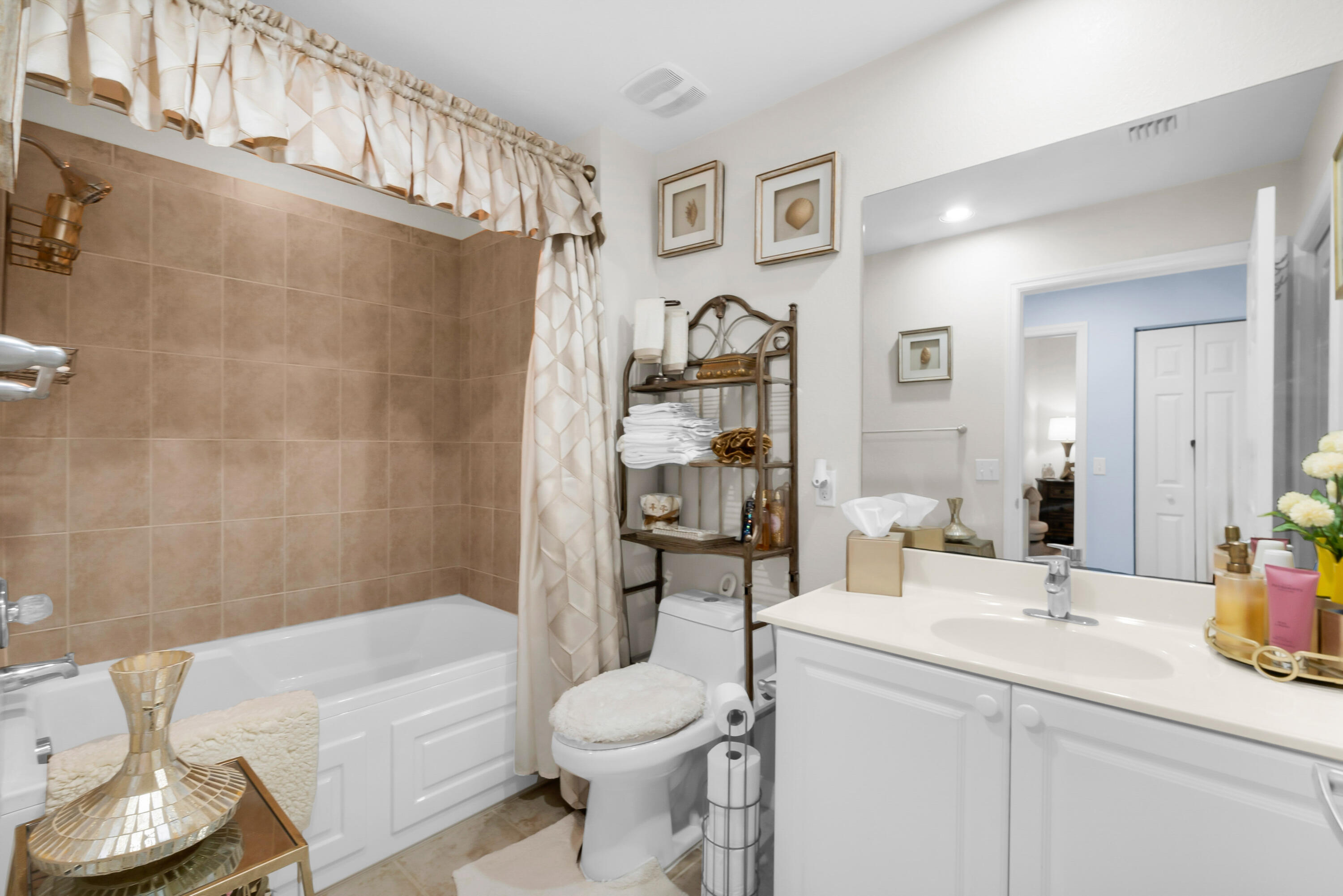 1868 E Sanderling Lane Property Photo 13
