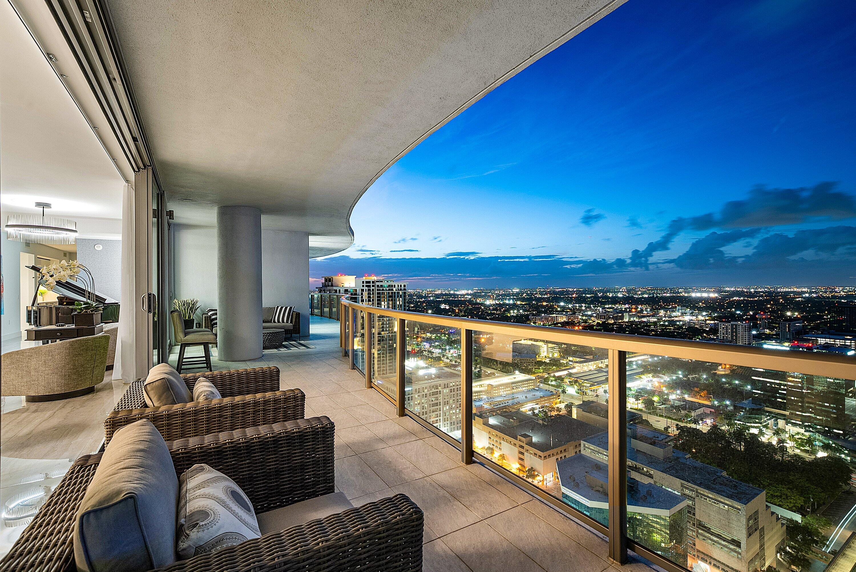 100 E Las Olas Boulevard 4301 Property Photo 1