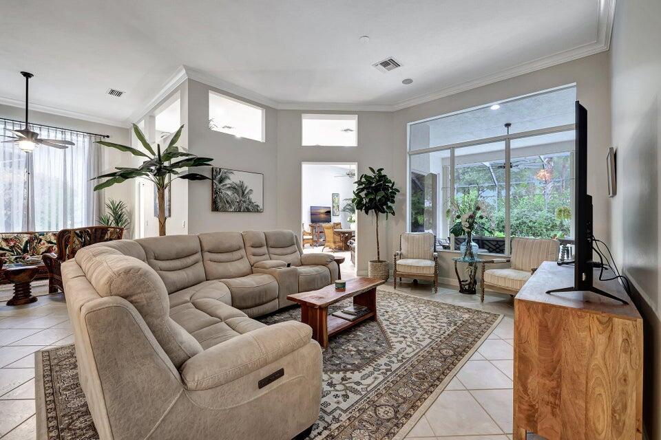 7602 Greenbrier Circle Property Photo 10