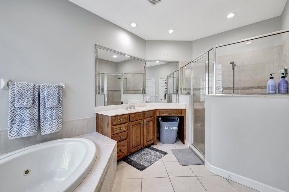 7602 Greenbrier Circle Property Photo 18
