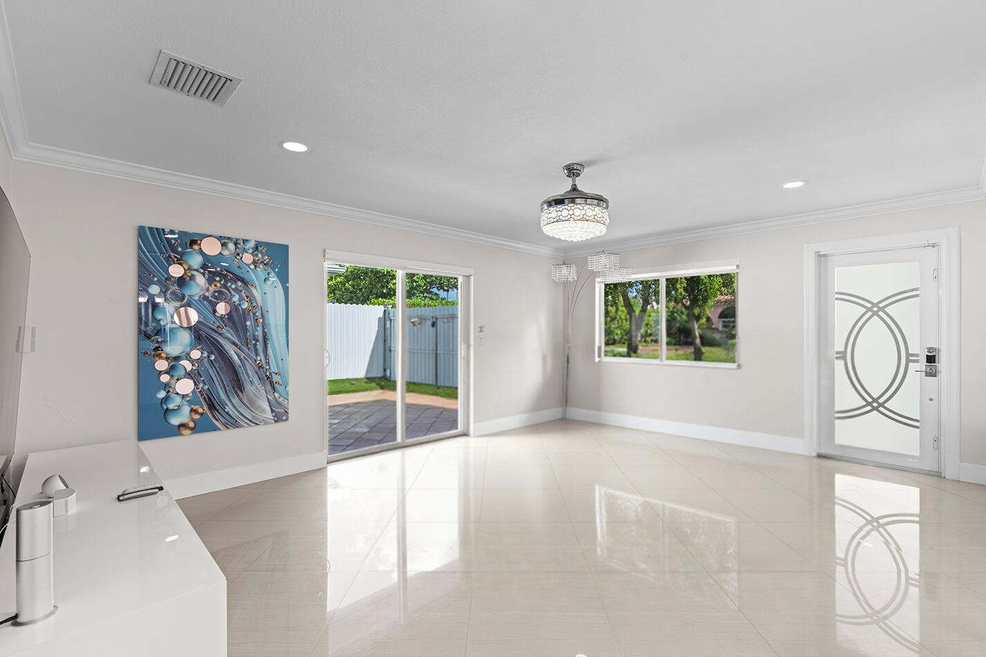 747 Avon Road Property Photo 8