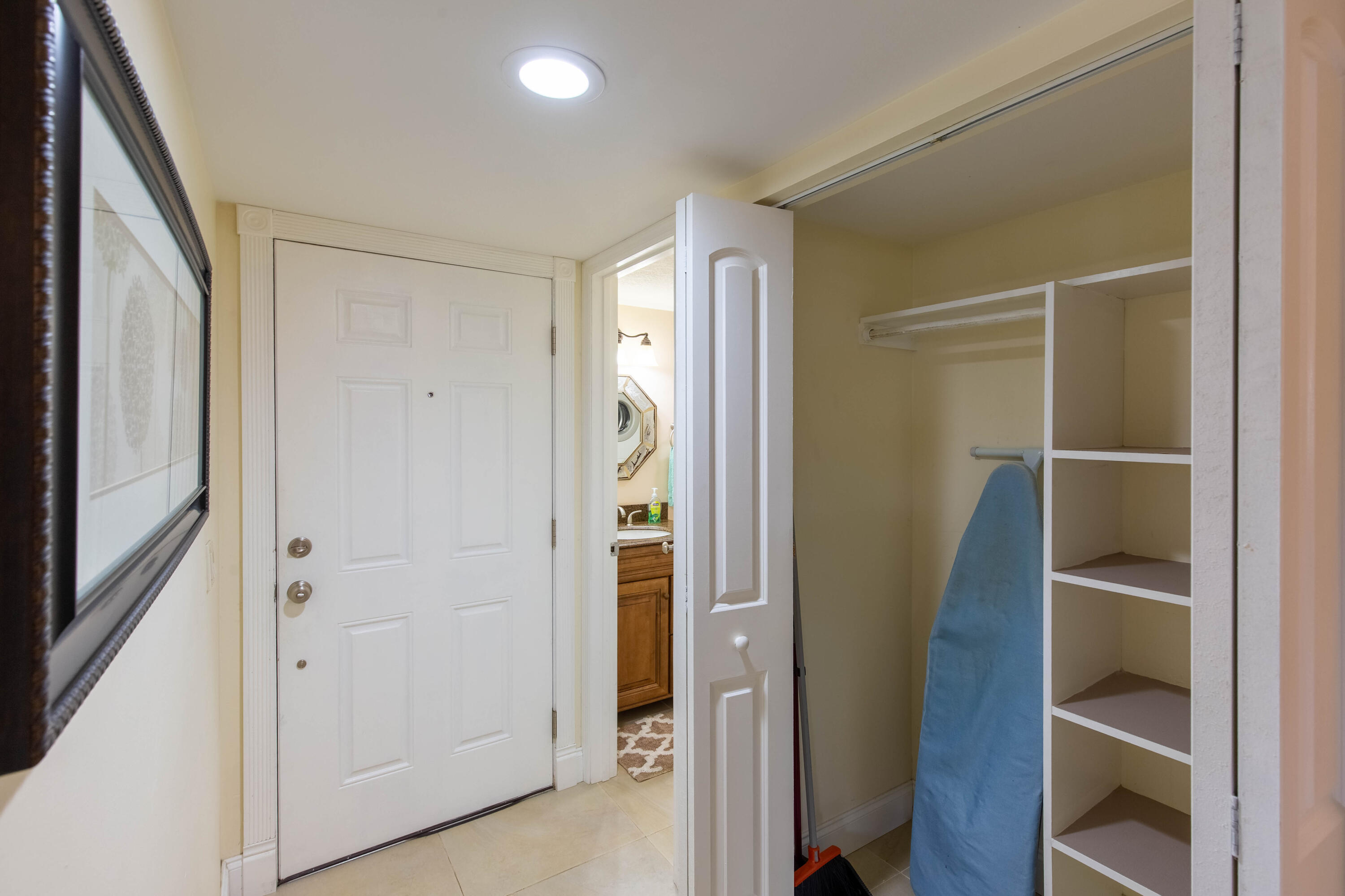 154 Capri D Property Photo 7