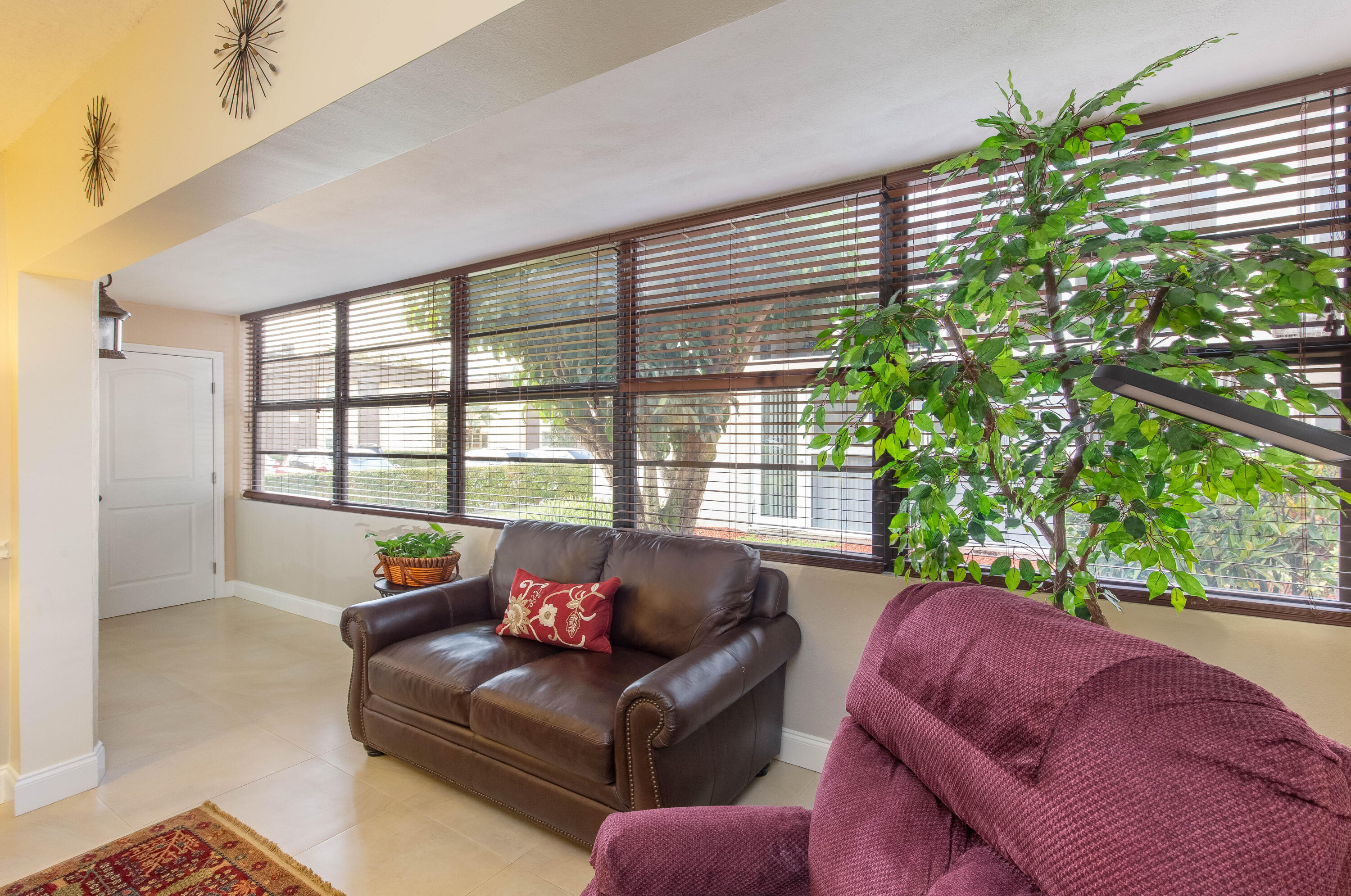 154 Capri D Property Photo 14