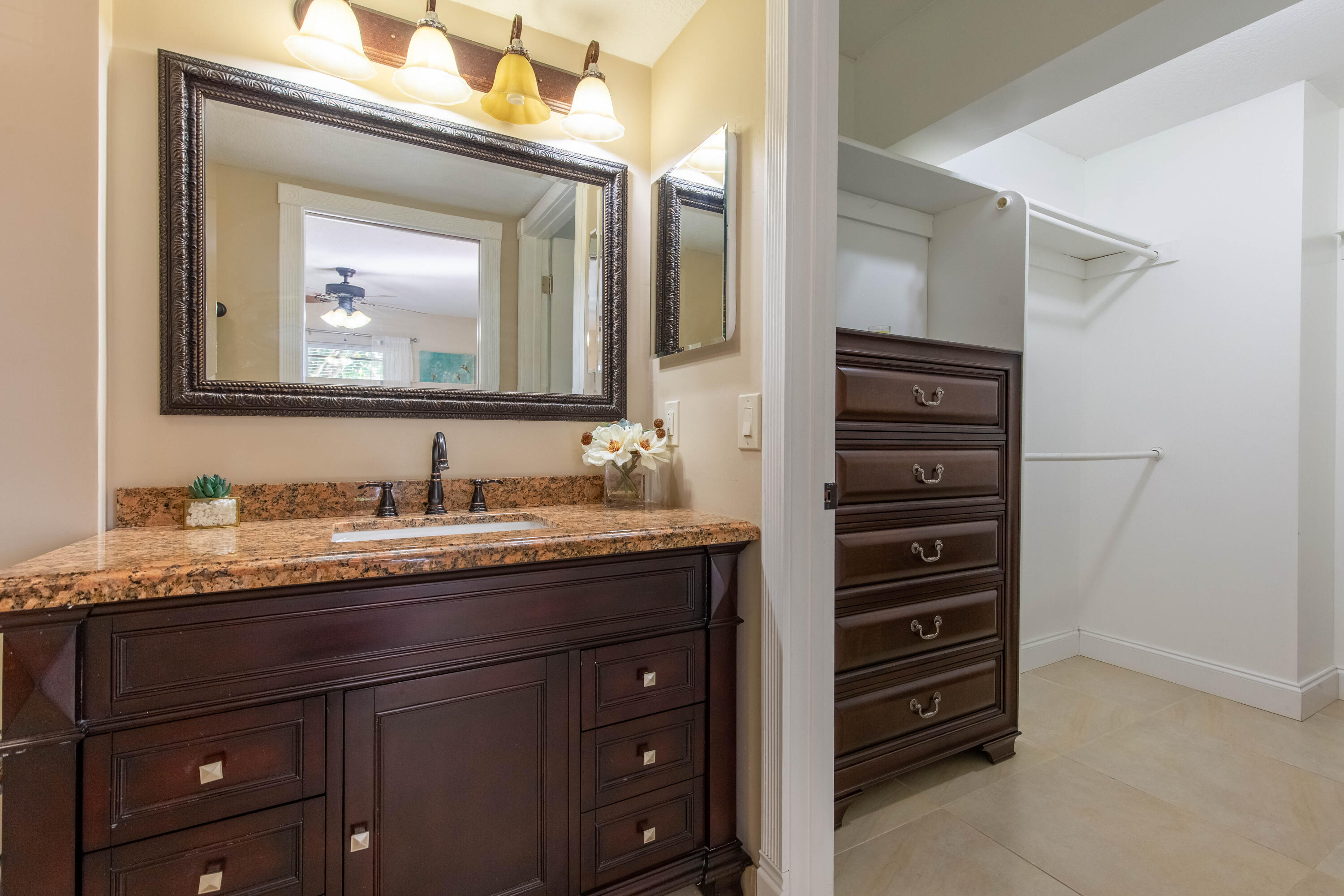 154 Capri D Property Photo 19