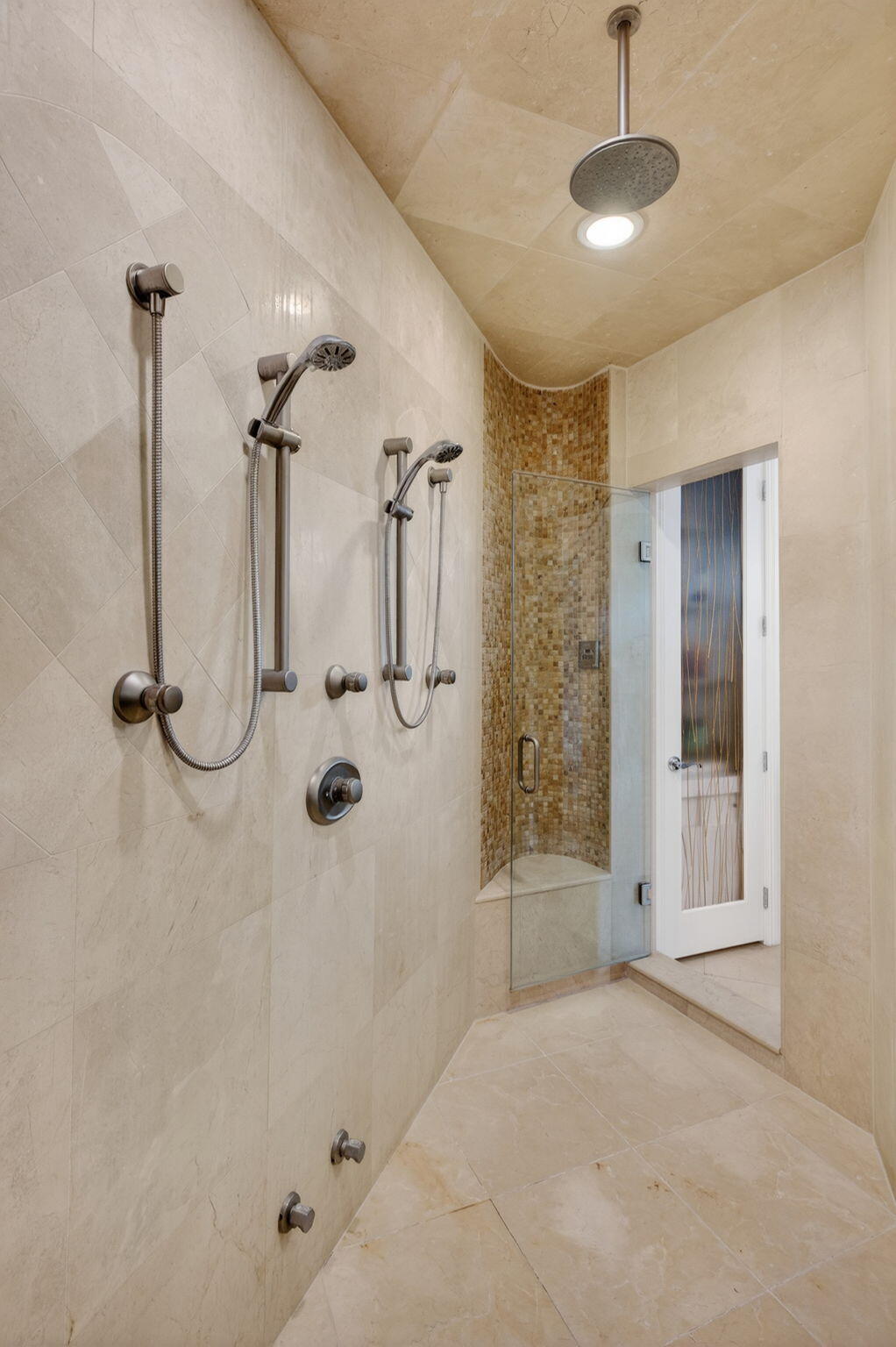 2406 Barcelona Drive Property Photo 49