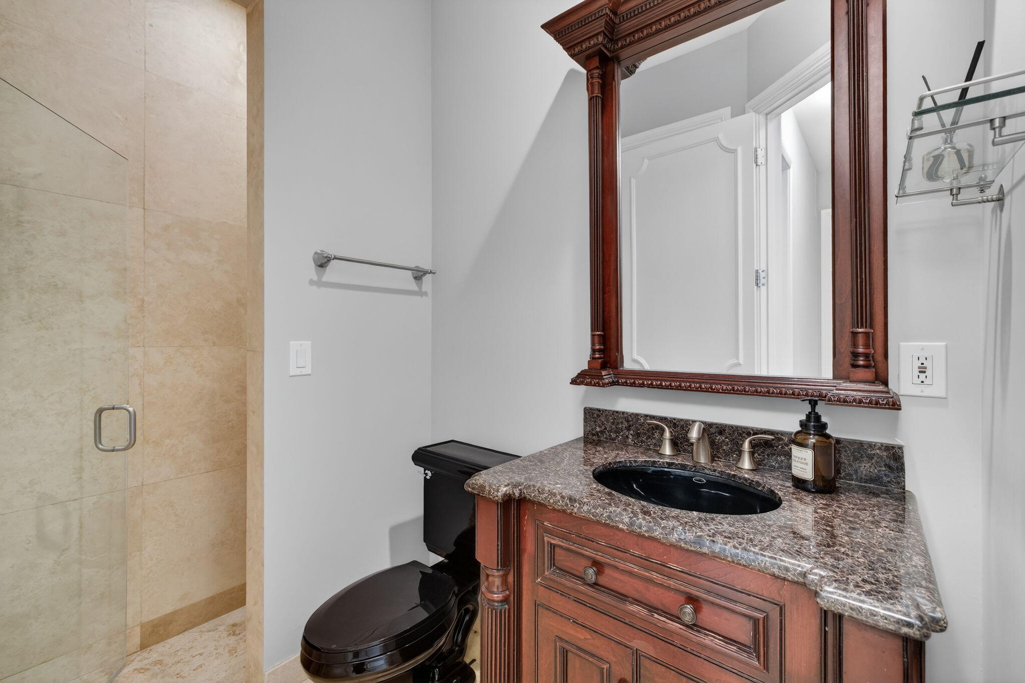 2406 Barcelona Drive Property Photo 70
