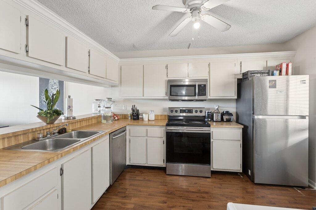 8030 Hampton Boulevard 404 Property Photo 4
