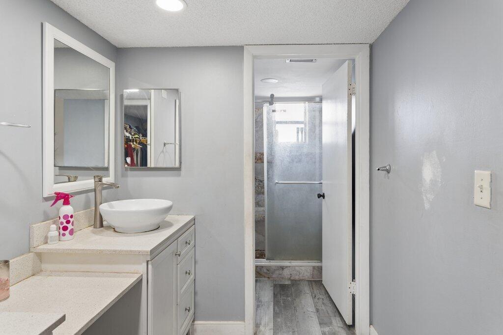 8030 Hampton Boulevard 404 Property Photo 8