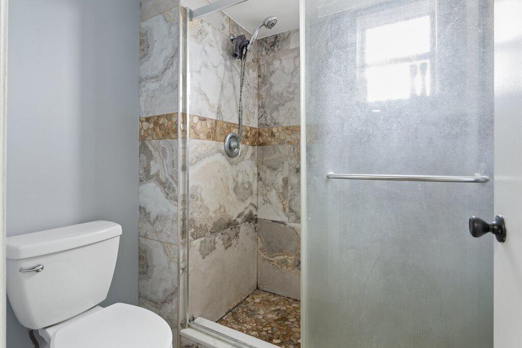 8030 Hampton Boulevard 404 Property Photo 13