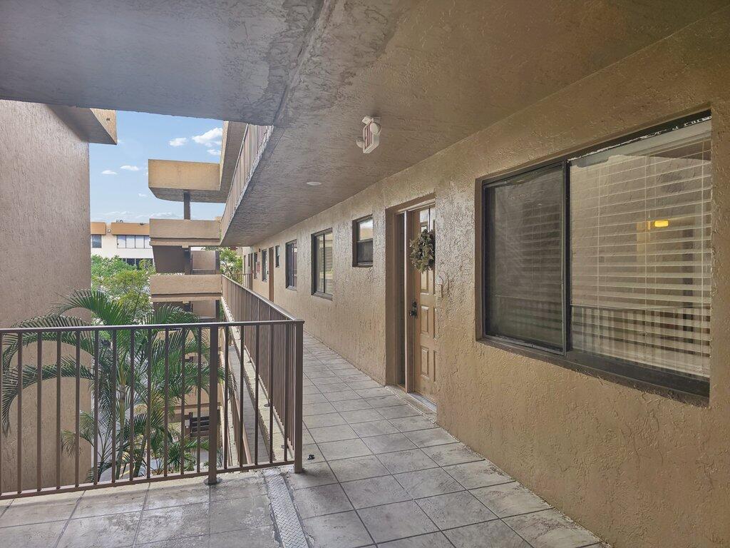 8030 Hampton Boulevard 404 Property Photo 16