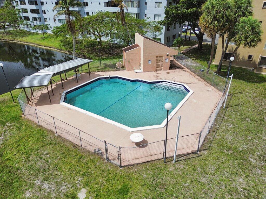 8030 Hampton Boulevard 404 Property Photo 19