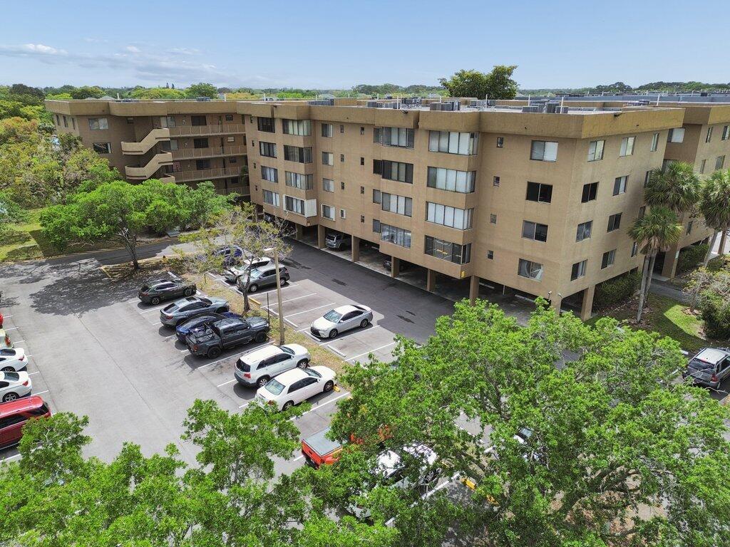 8030 Hampton Boulevard 404 Property Photo 21