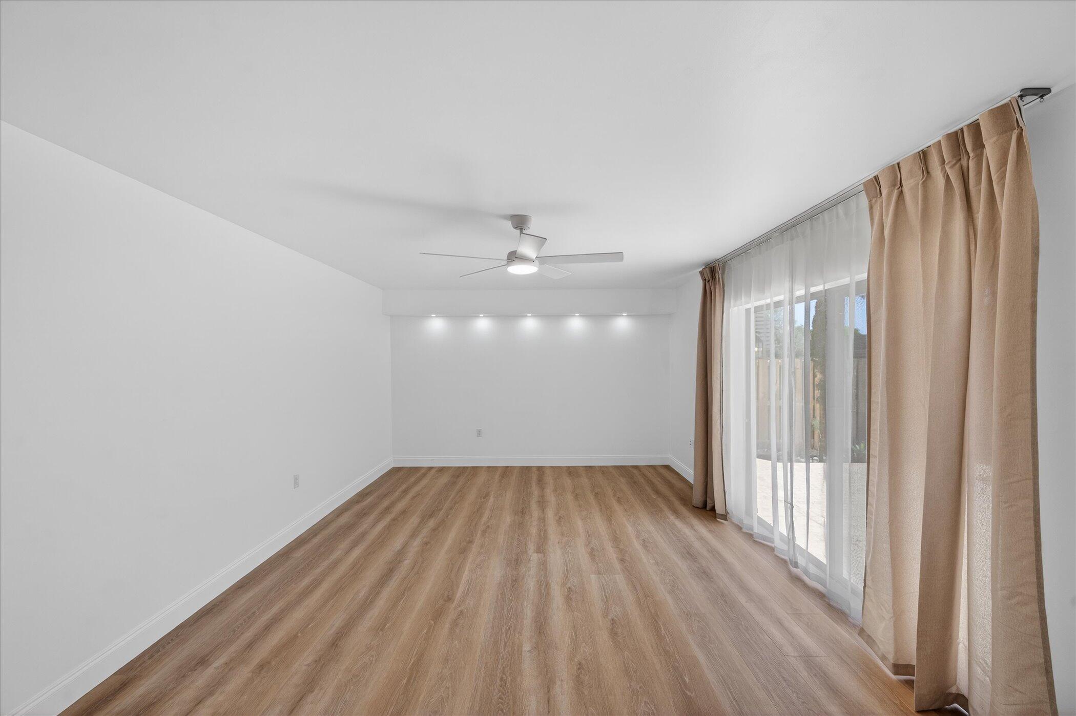 1617 16th Way Property Photo 16