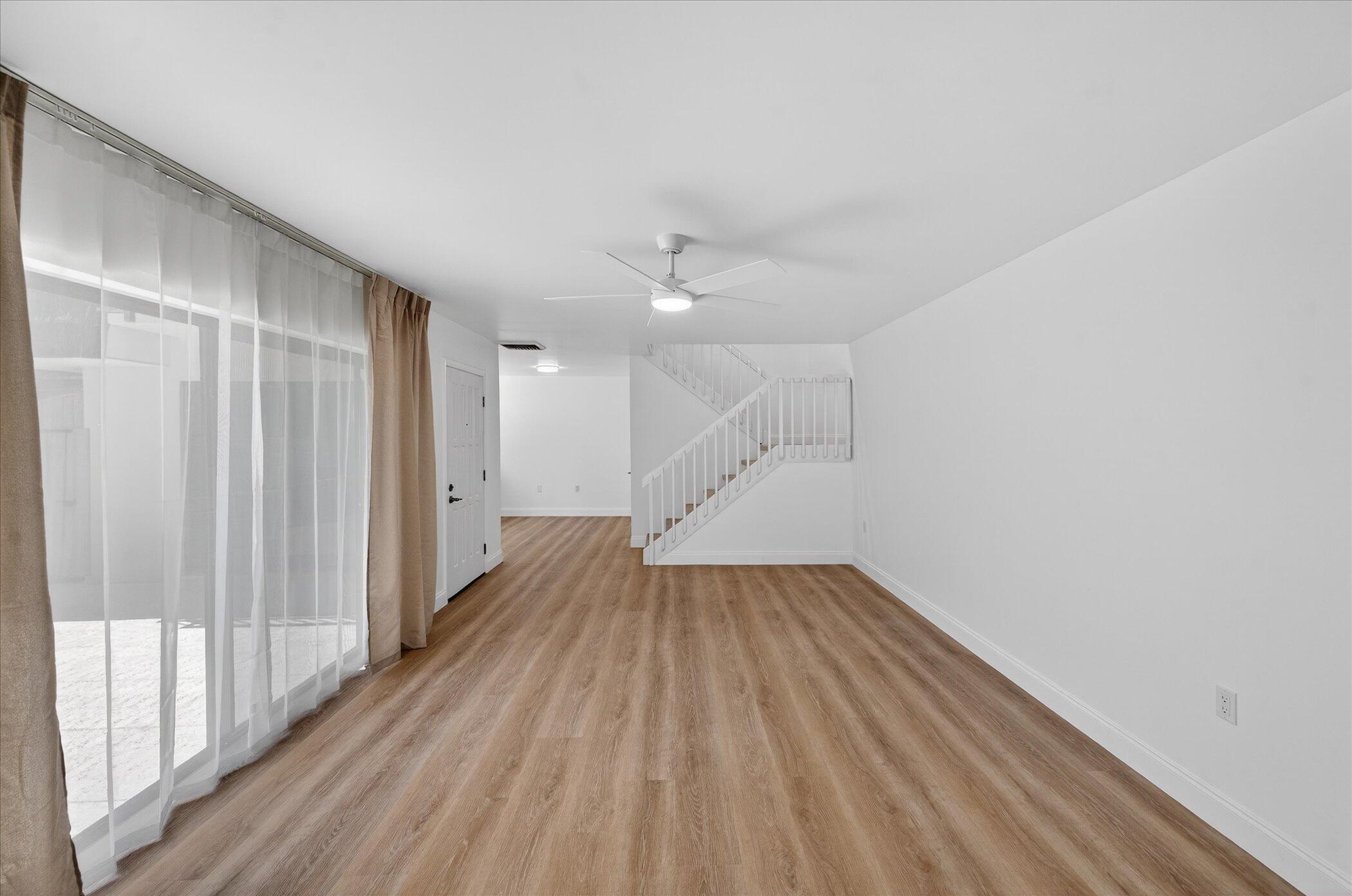 1617 16th Way Property Photo 17