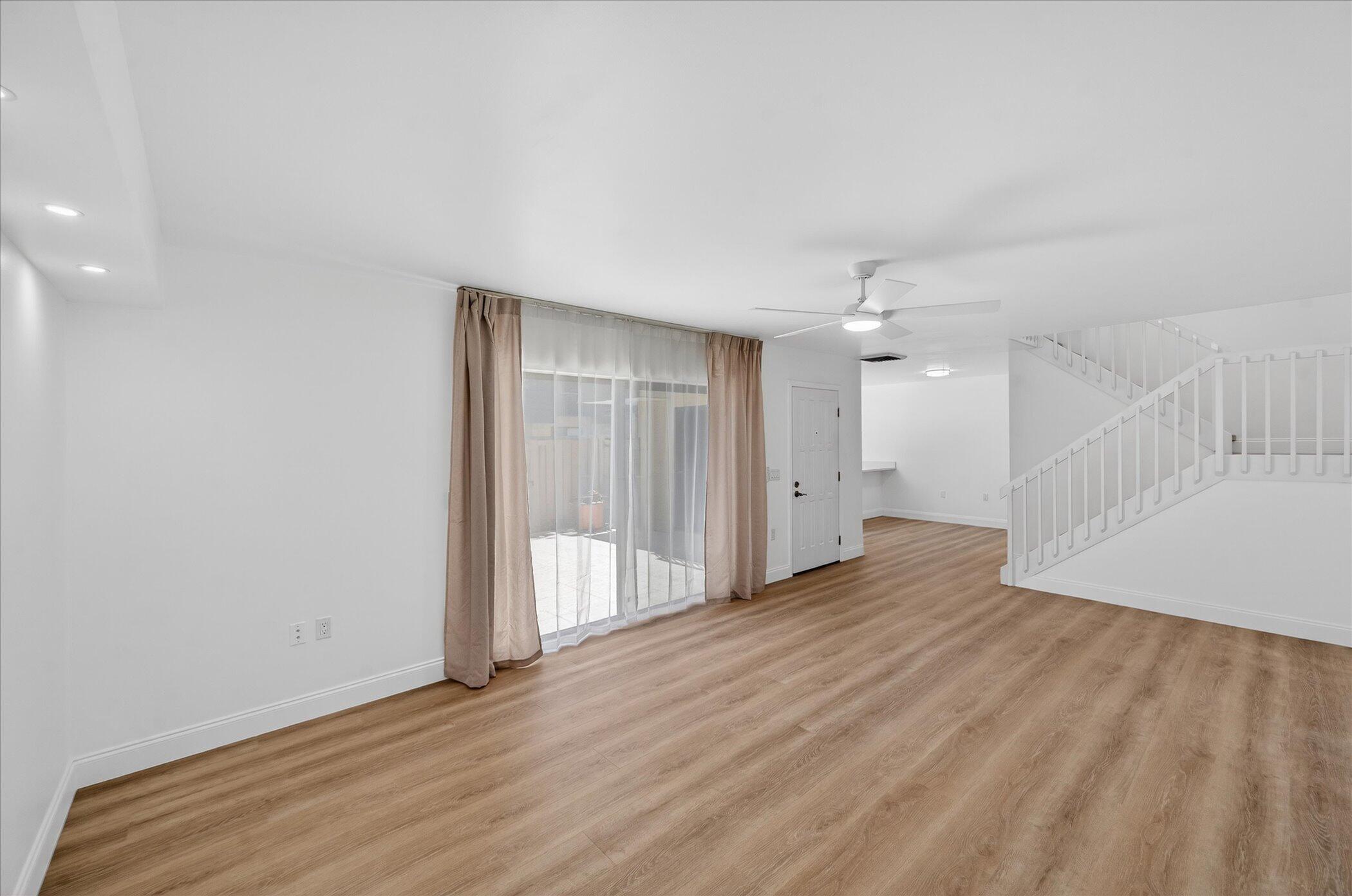 1617 16th Way Property Photo 27