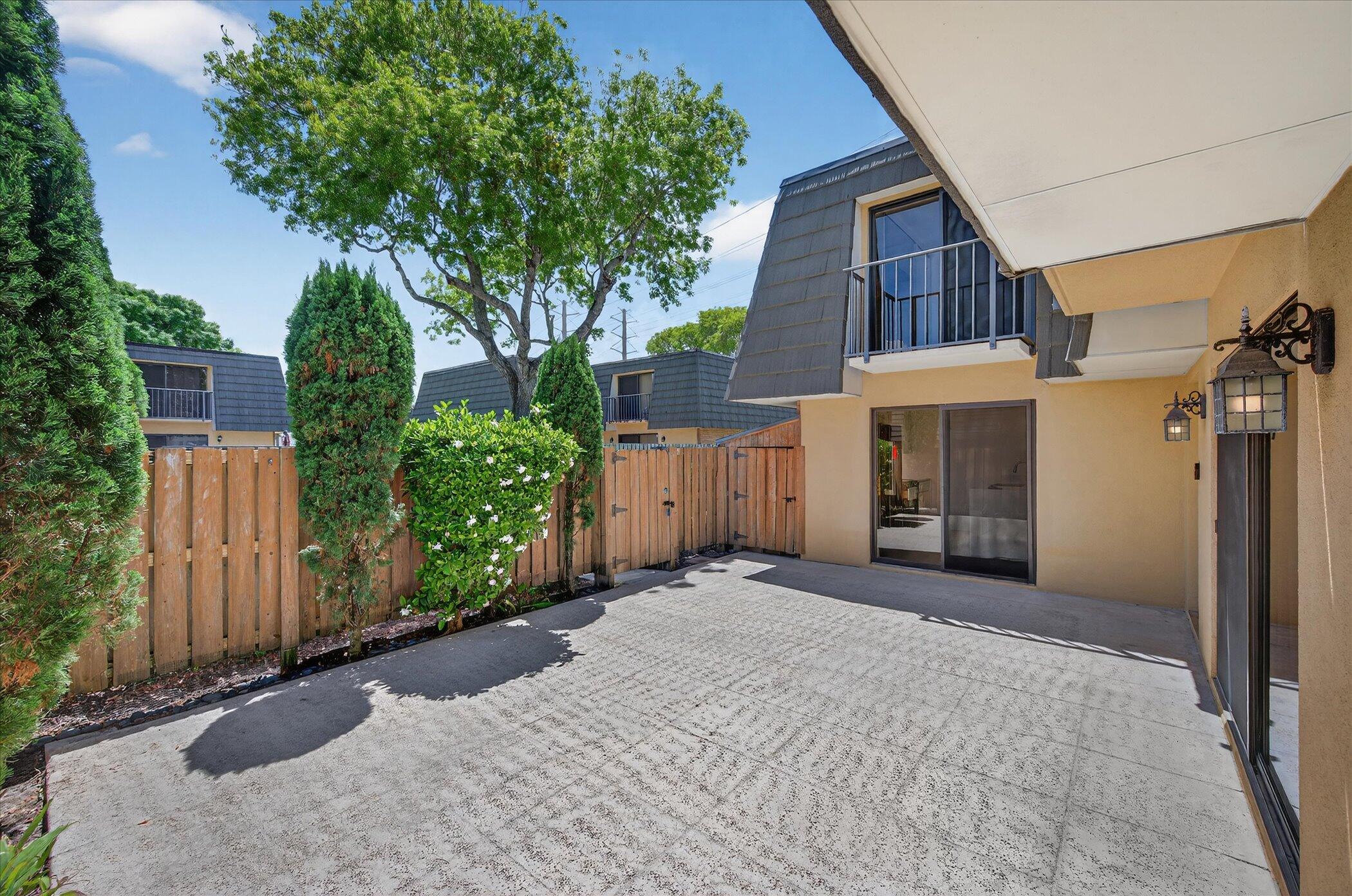 1617 16th Way Property Photo 33