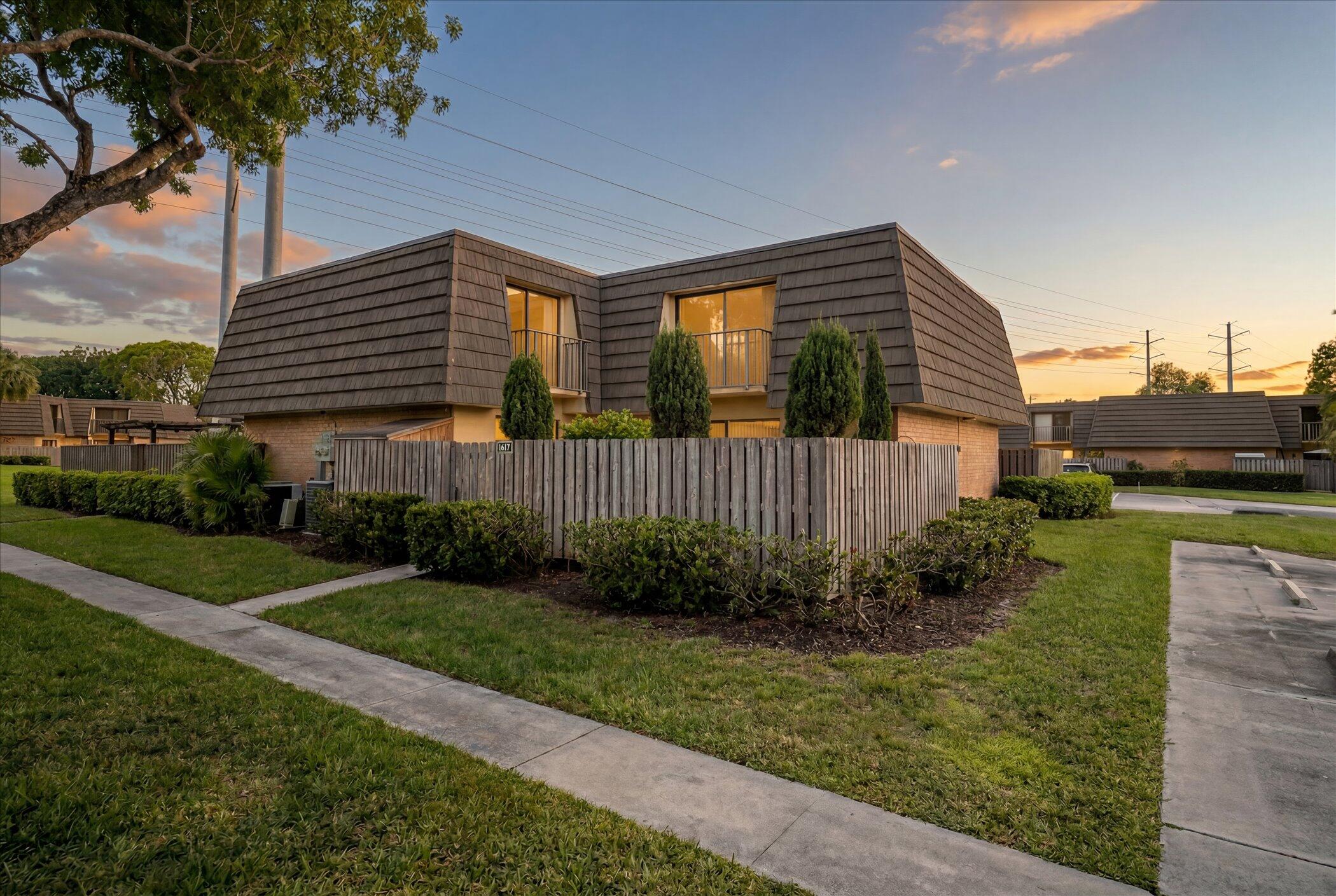 1617 16th Way Property Photo 35