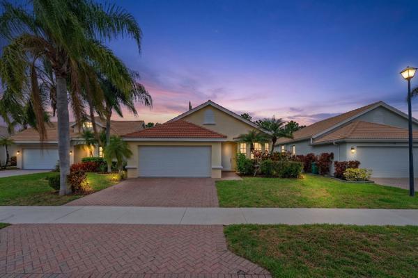 808 SW Munjack Circle Property Photo 1