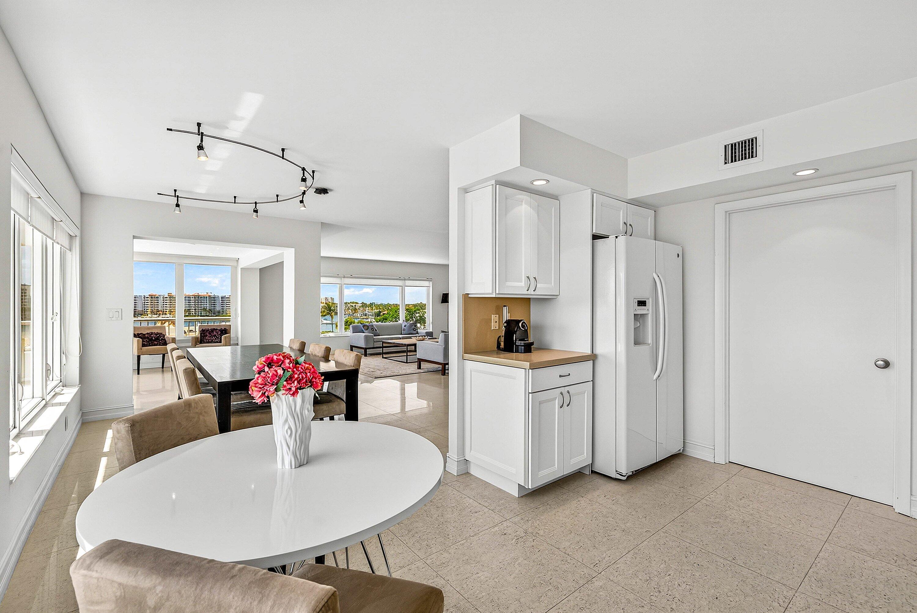600 S Ocean Boulevard 504 Property Photo 10