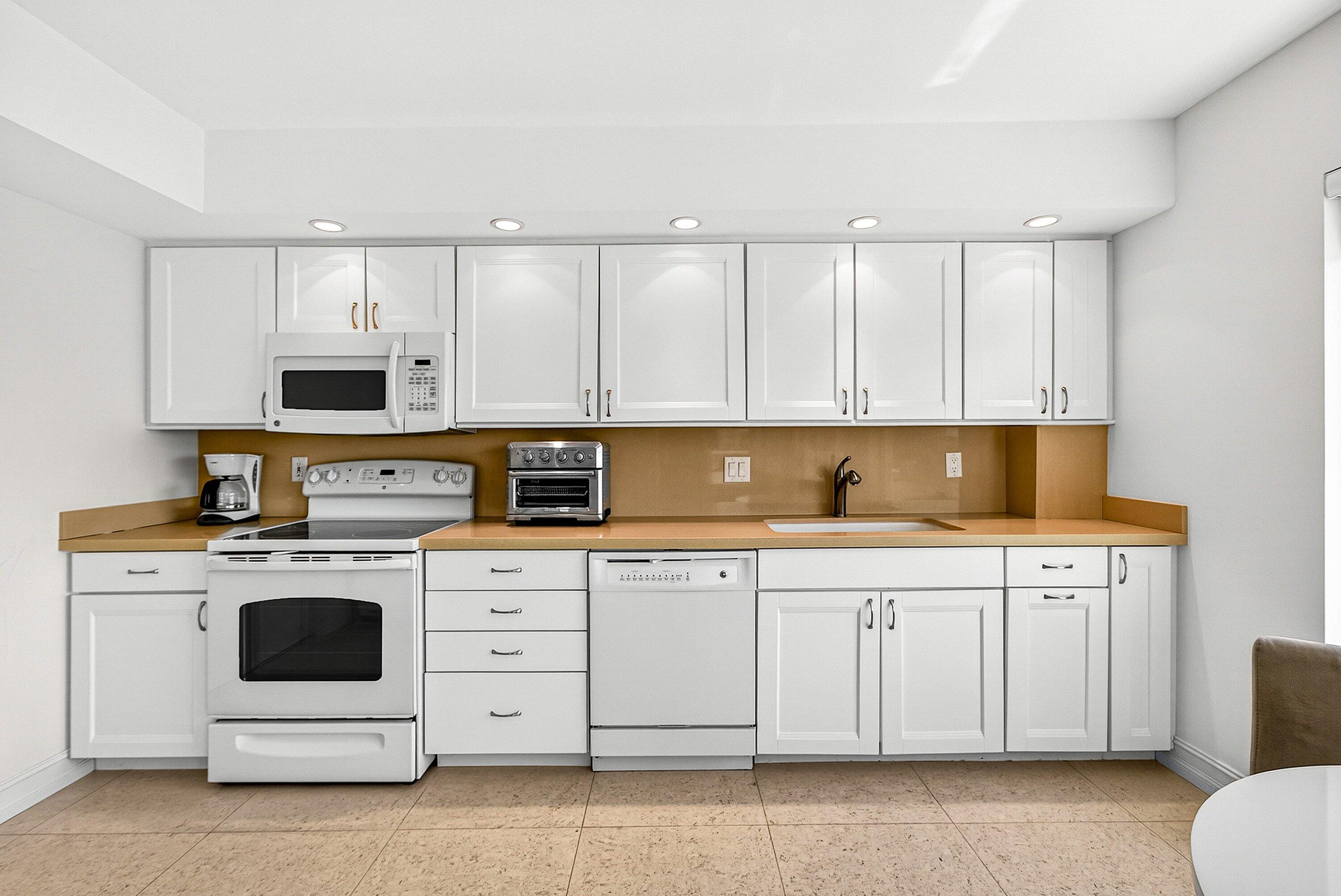 600 S Ocean Boulevard 504 Property Photo 12