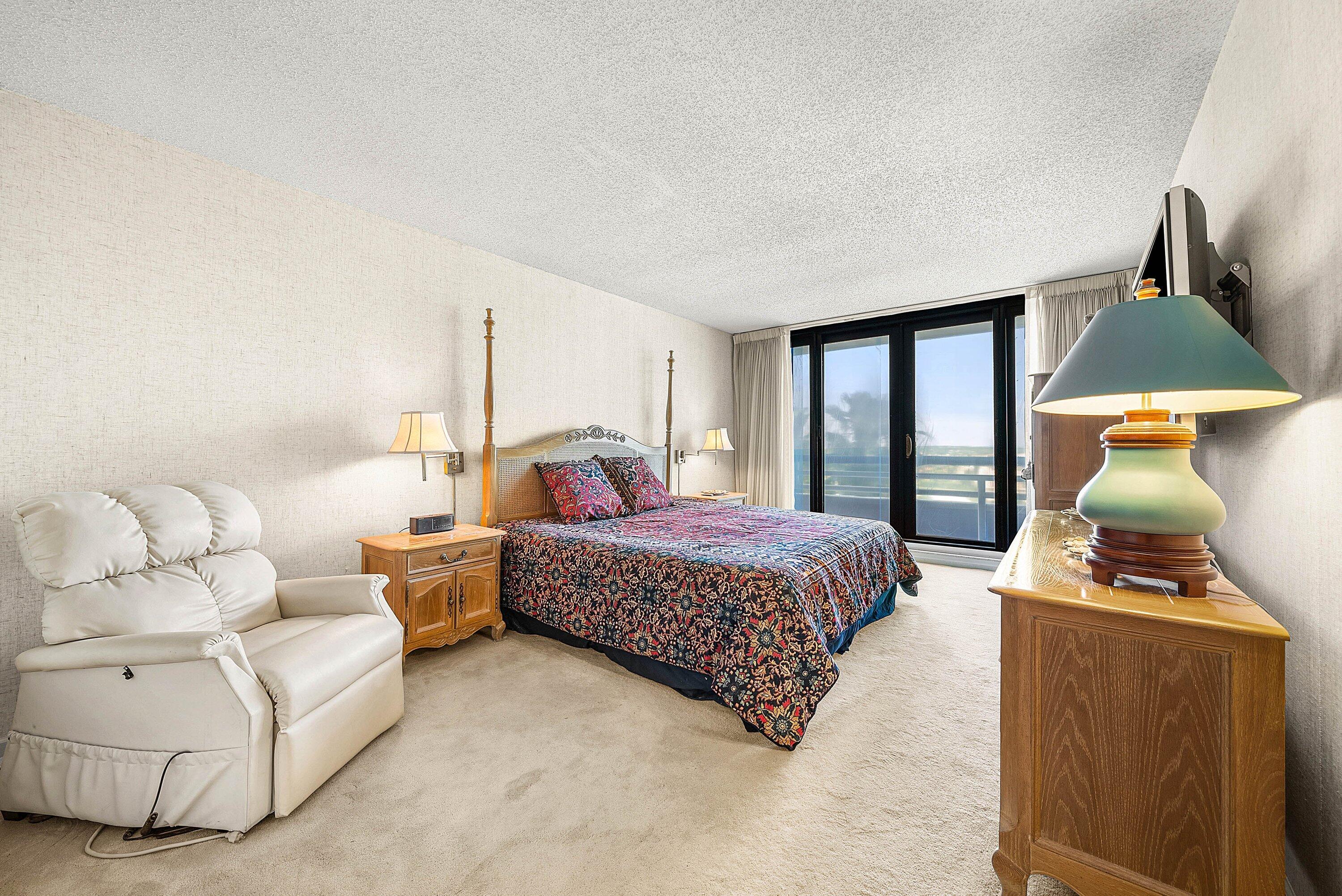 1500 S Ocean Boulevard 604 Property Photo 22
