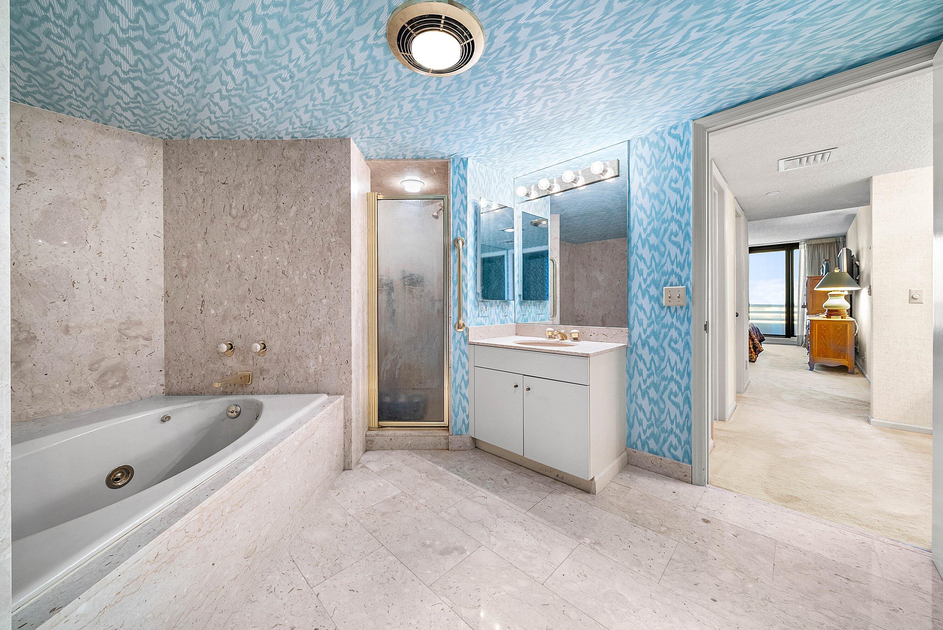 1500 S Ocean Boulevard 604 Property Photo 26