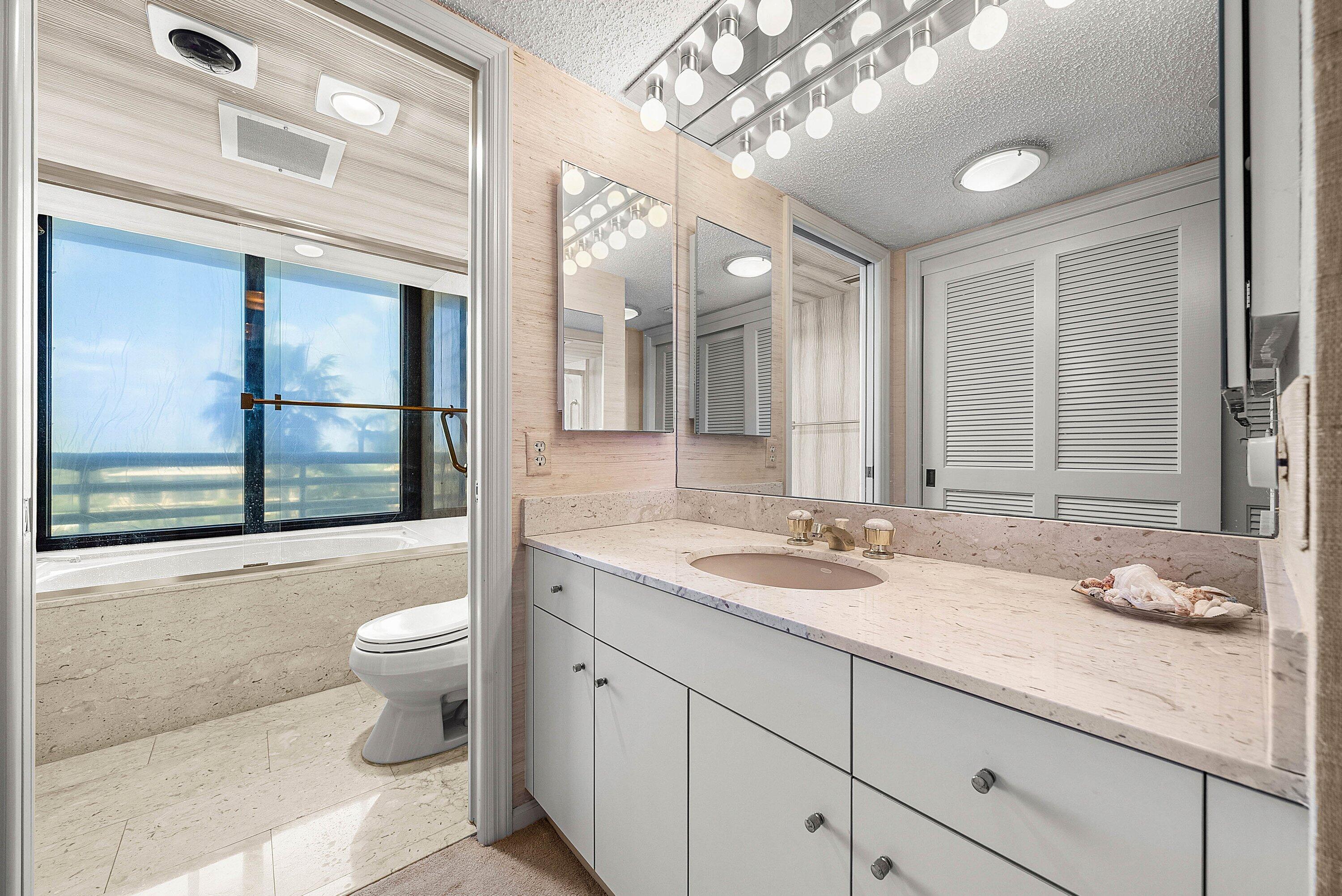 1500 S Ocean Boulevard 604 Property Photo 29