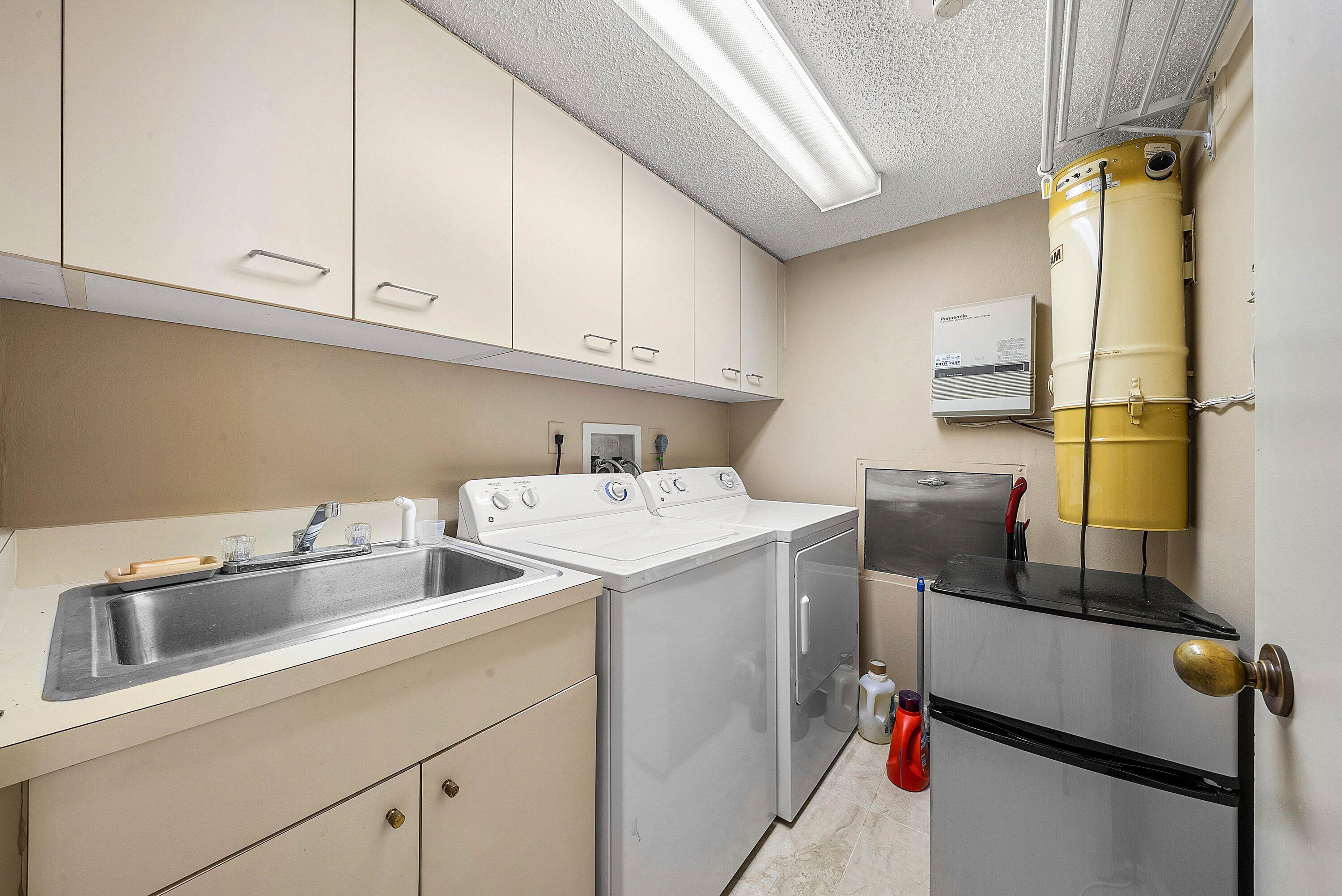 1500 S Ocean Boulevard 604 Property Photo 31