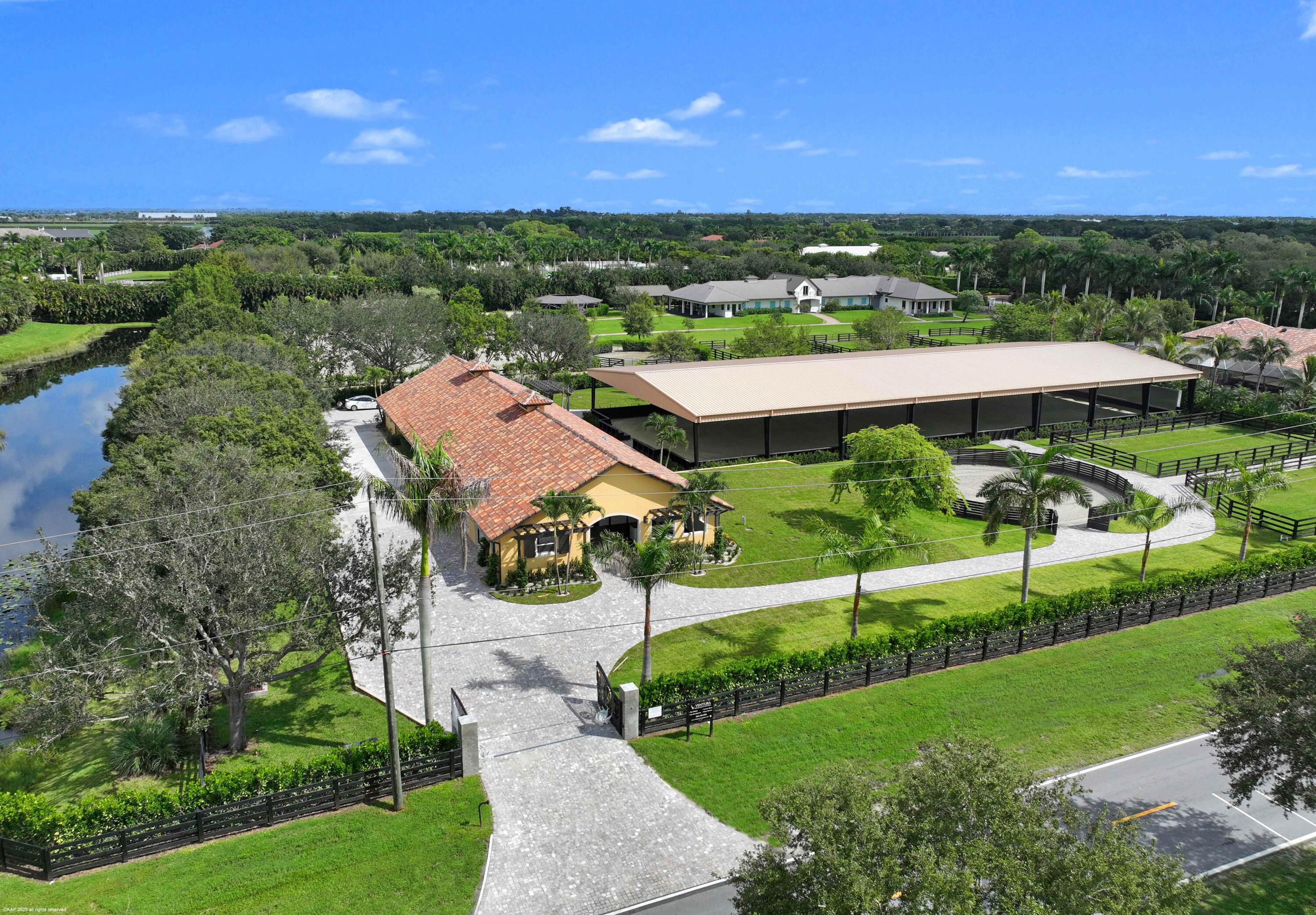 4985 Stables Way Property Photo 4
